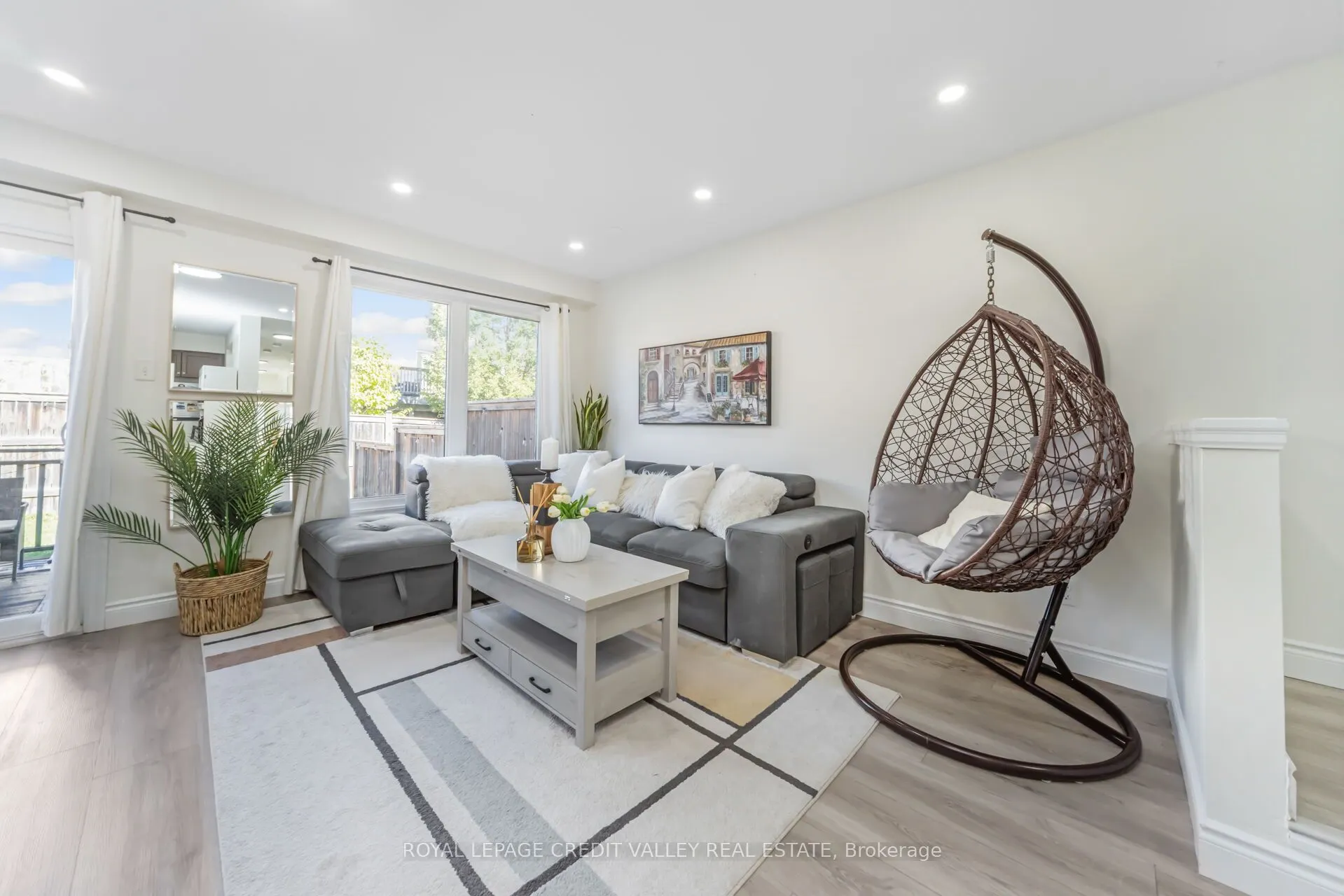 58 Rockcliffe Drive