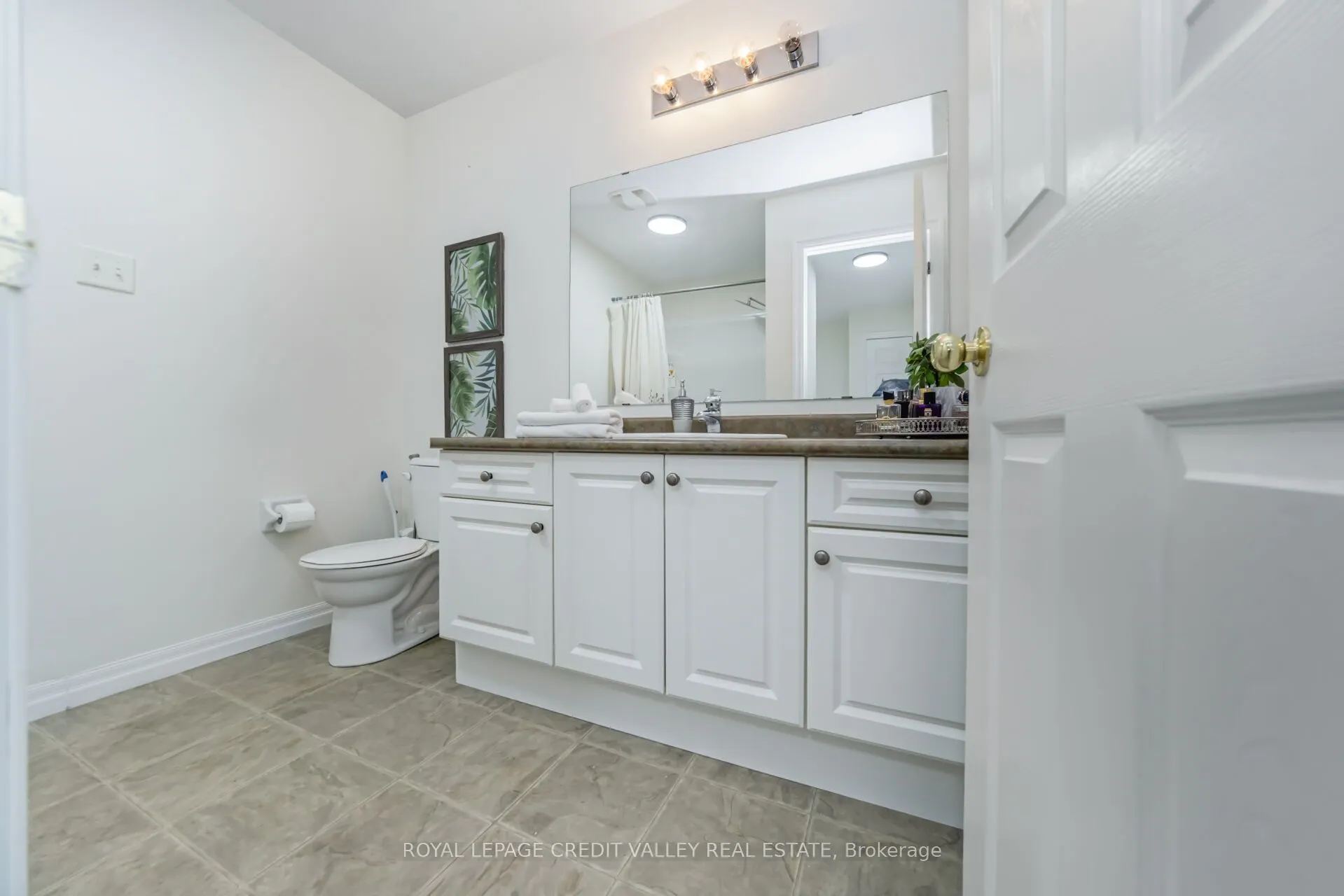 58 Rockcliffe Drive