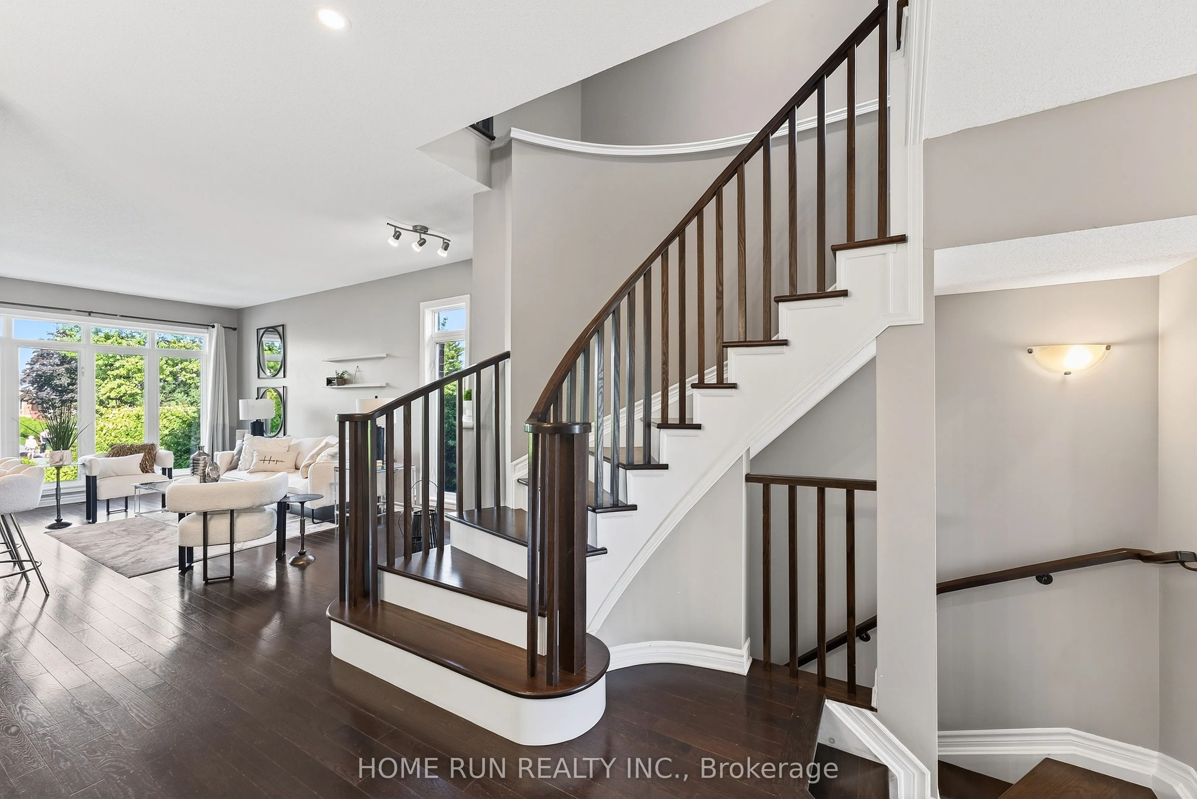 140 Kinghaven Crescent