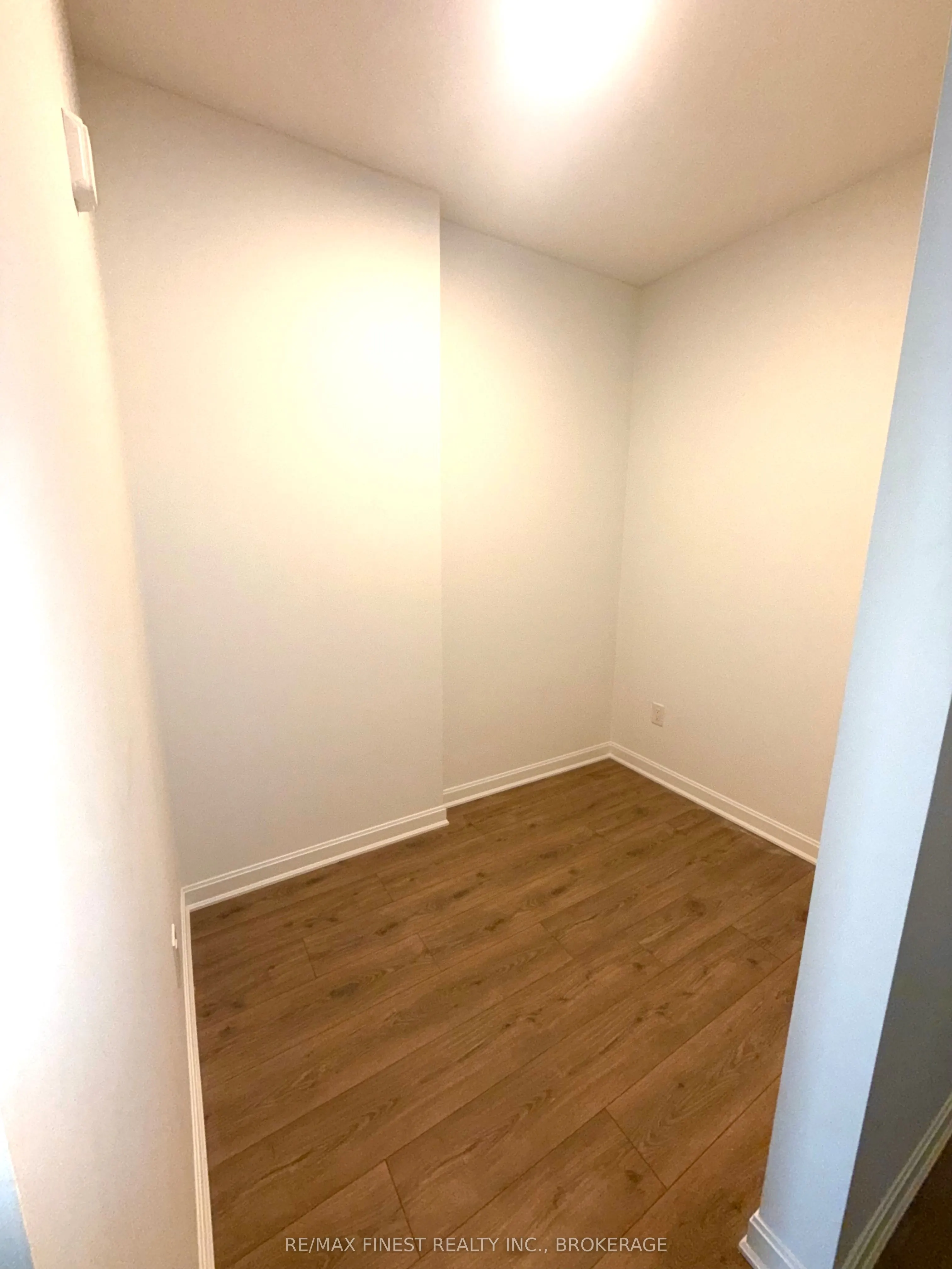 223 Princess Street, #304