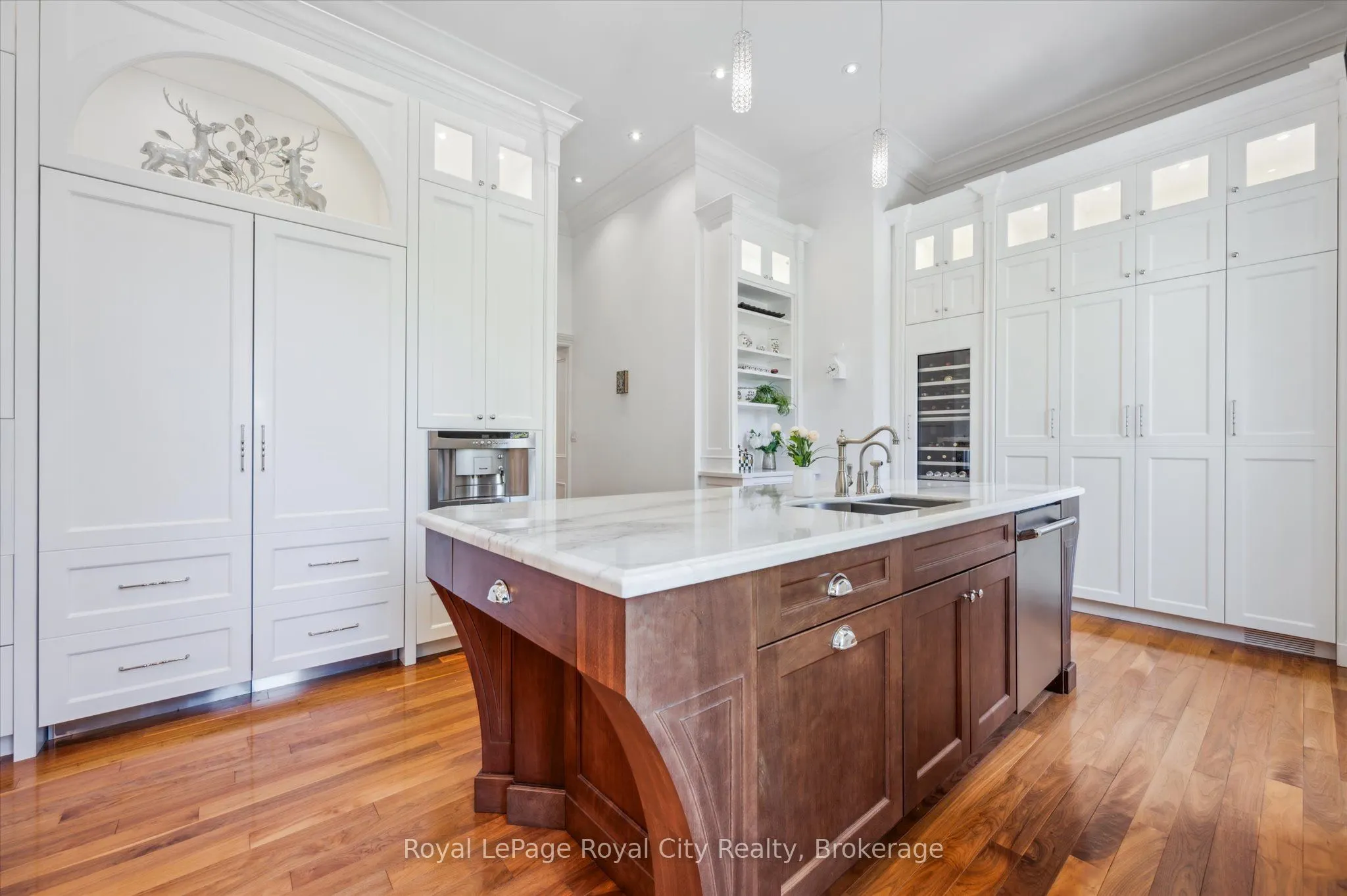 25 Manor Park Crescent, #15