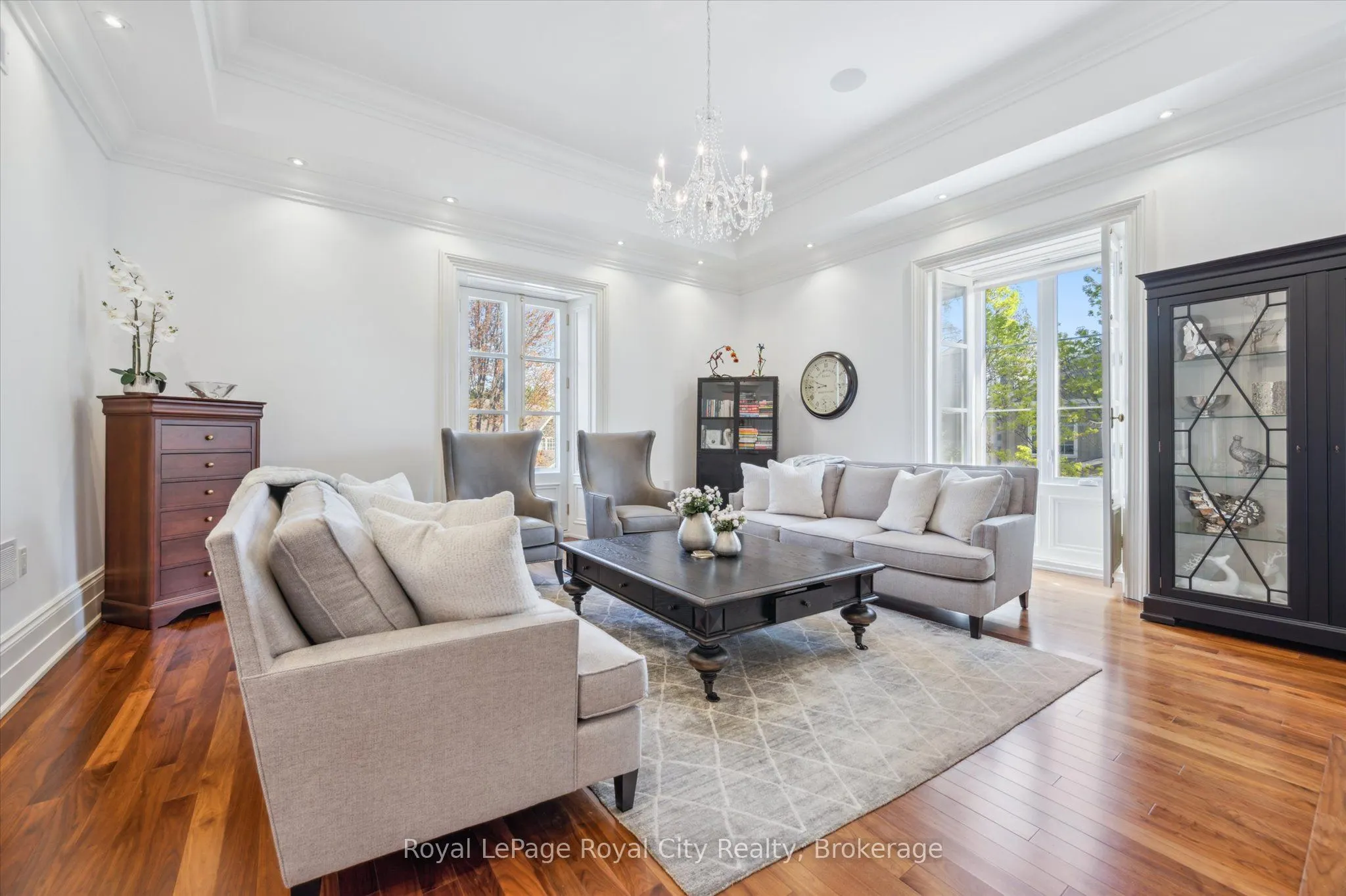 25 Manor Park Crescent, #15