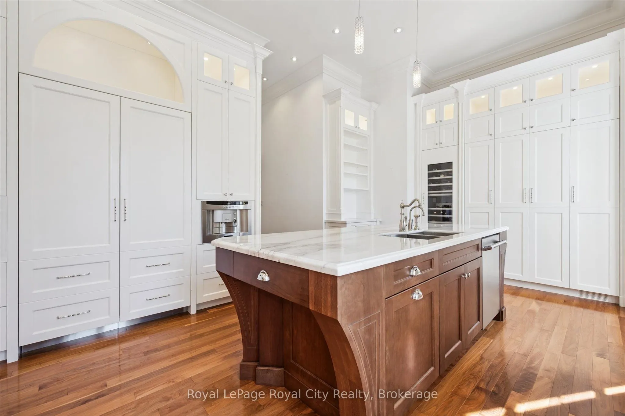 25 Manor Park Crescent, #15