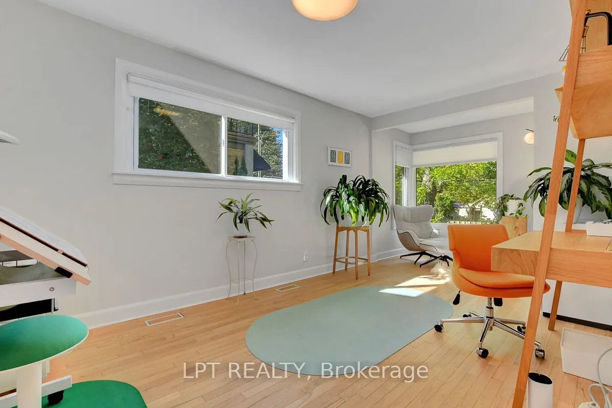 353 Mountbatten Avenue
