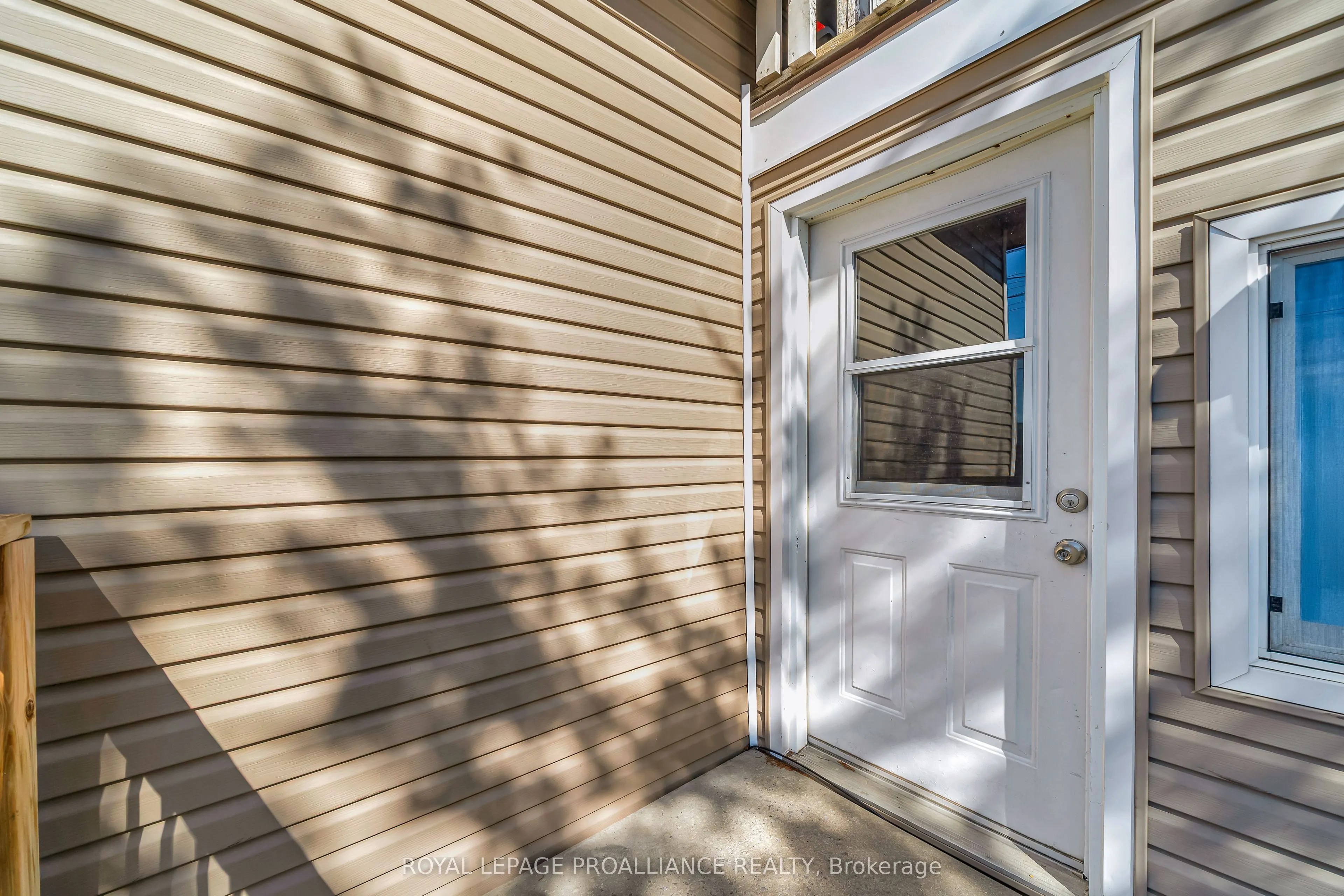 325 Sidney Street
