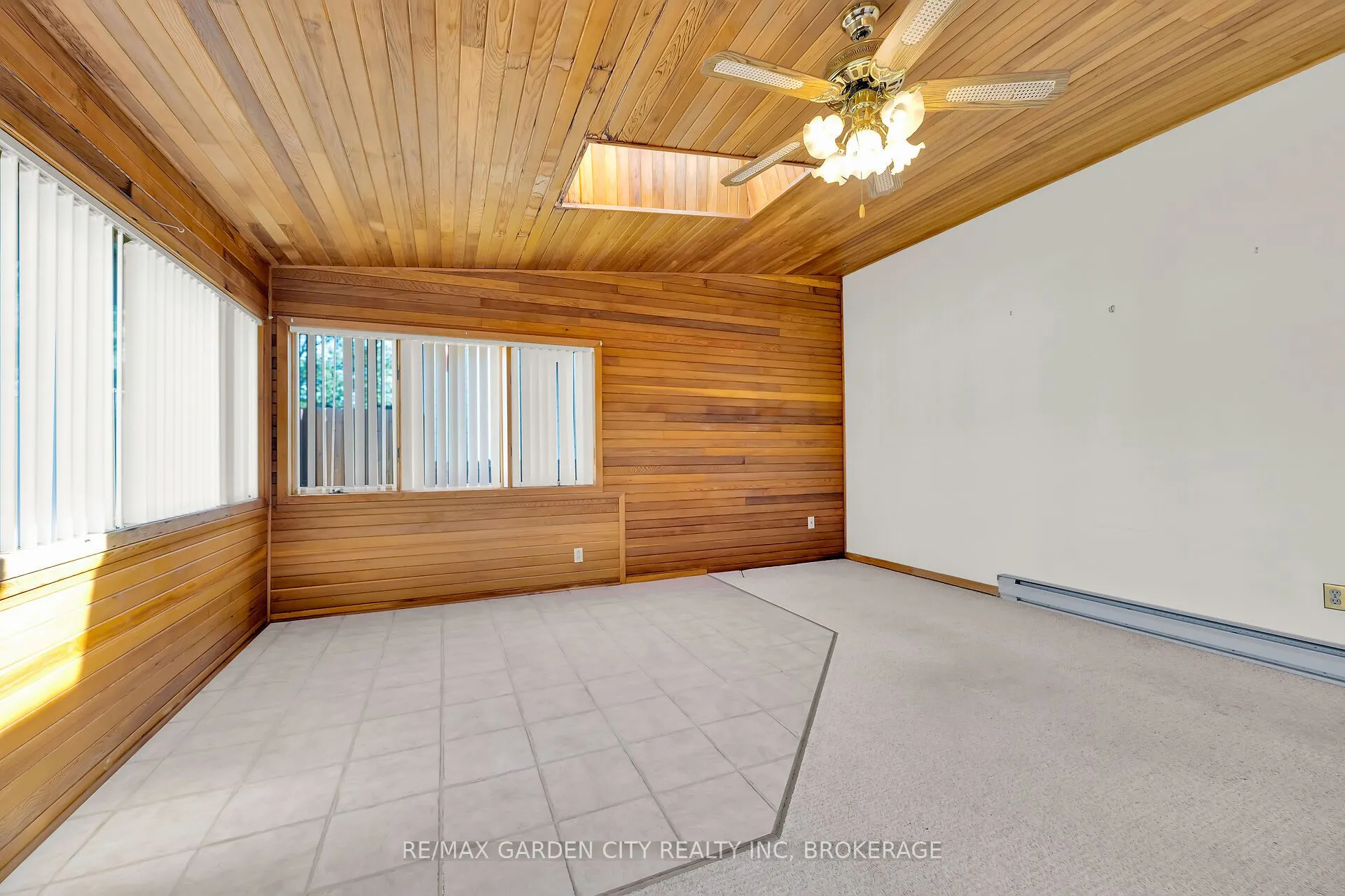 10 Macoomb Drive