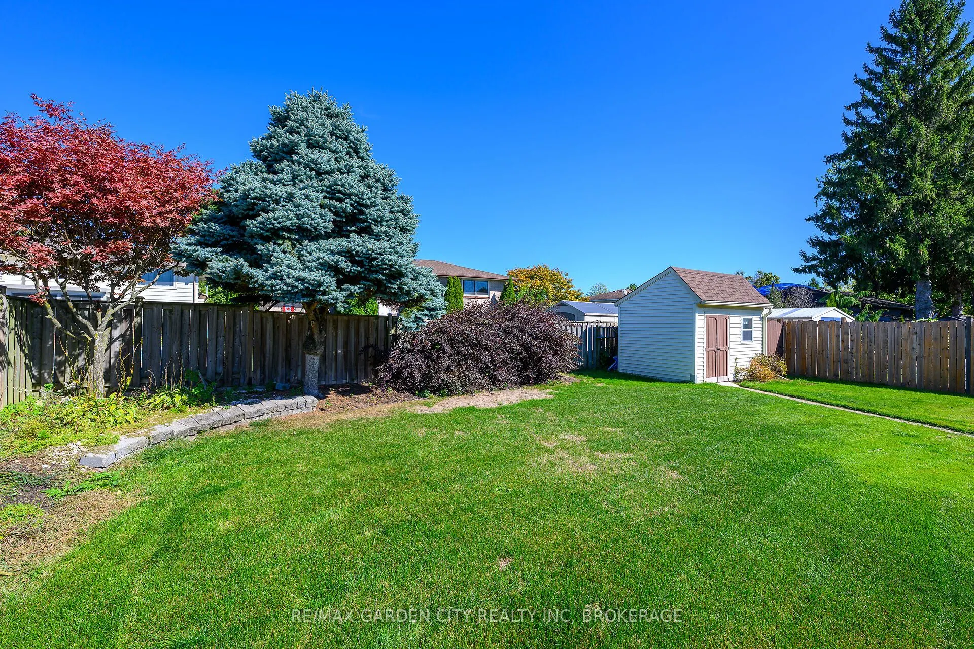 10 Macoomb Drive