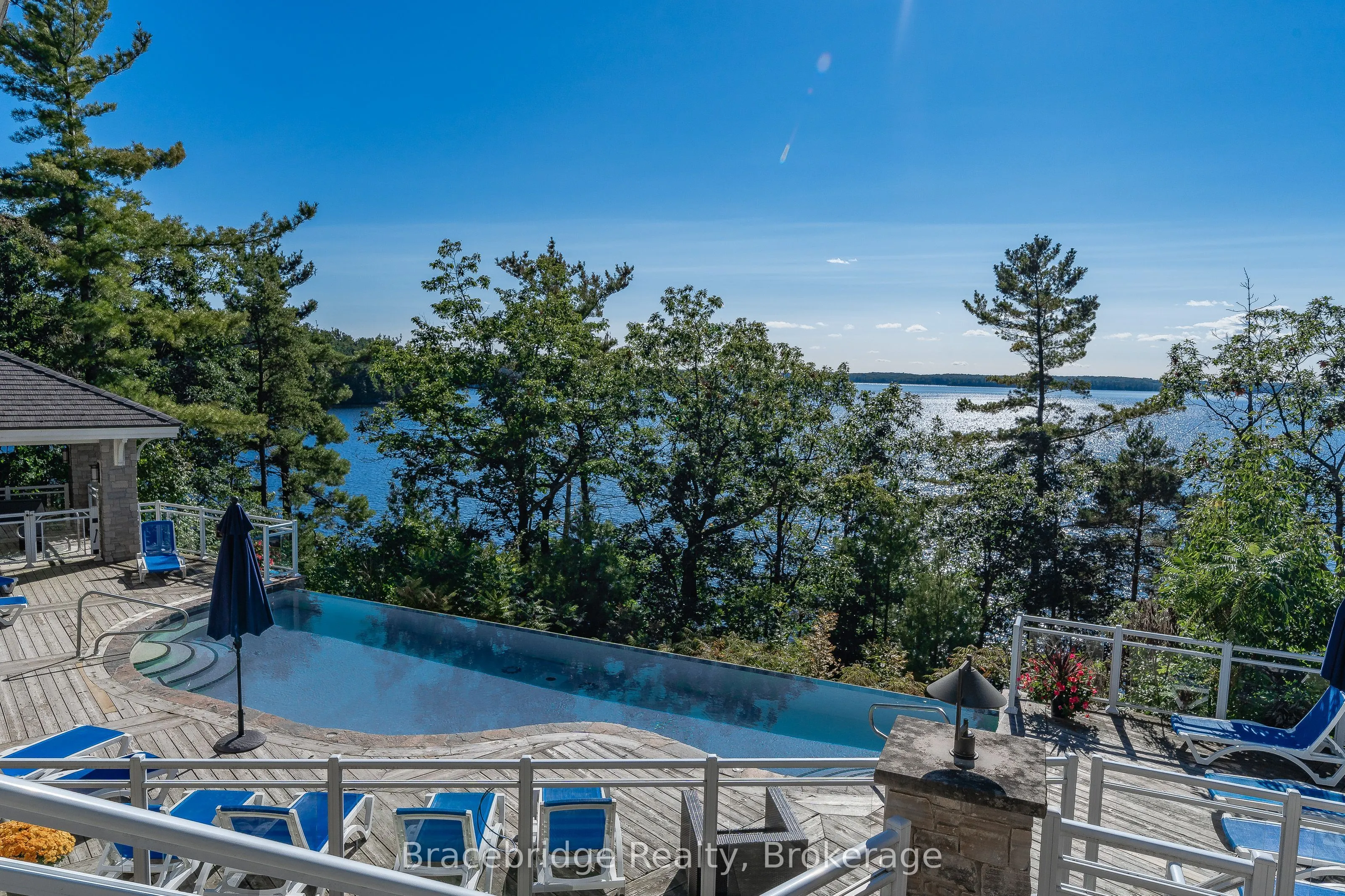 1869 Muskoka 118 Highway W, #L215-C2