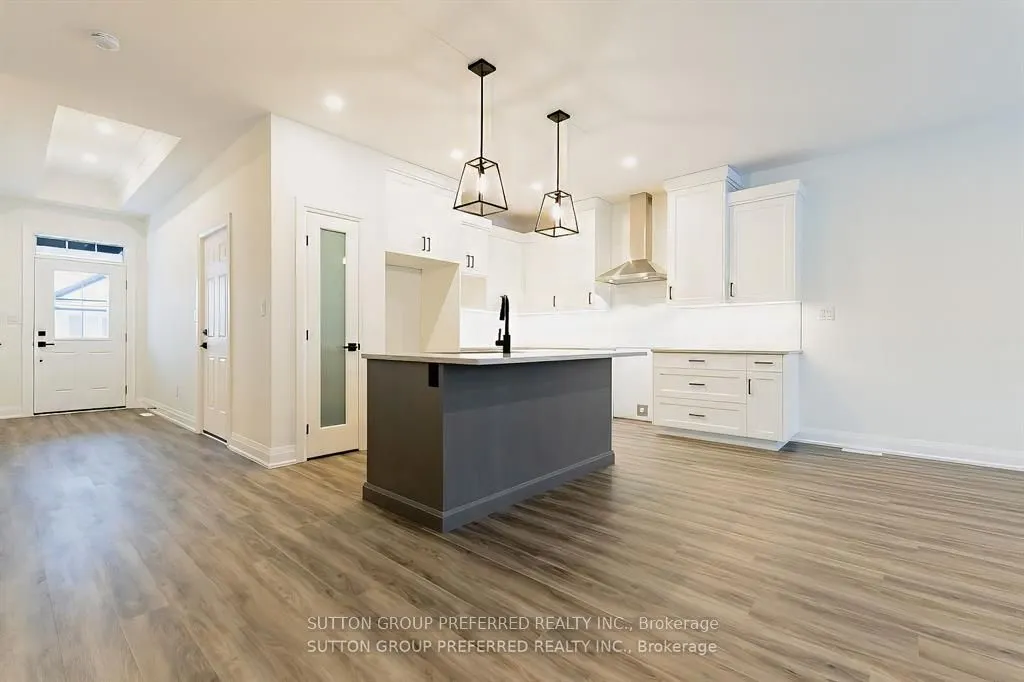 175 GLENGARIFF Drive, #16