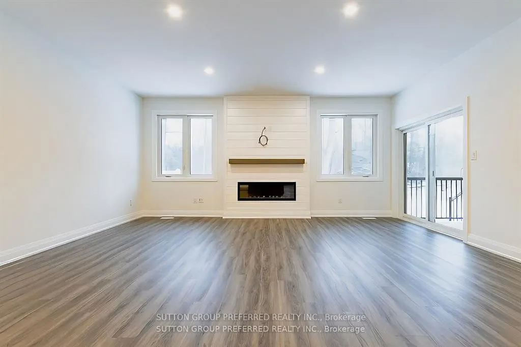 175 GLENGARIFF Drive, #16