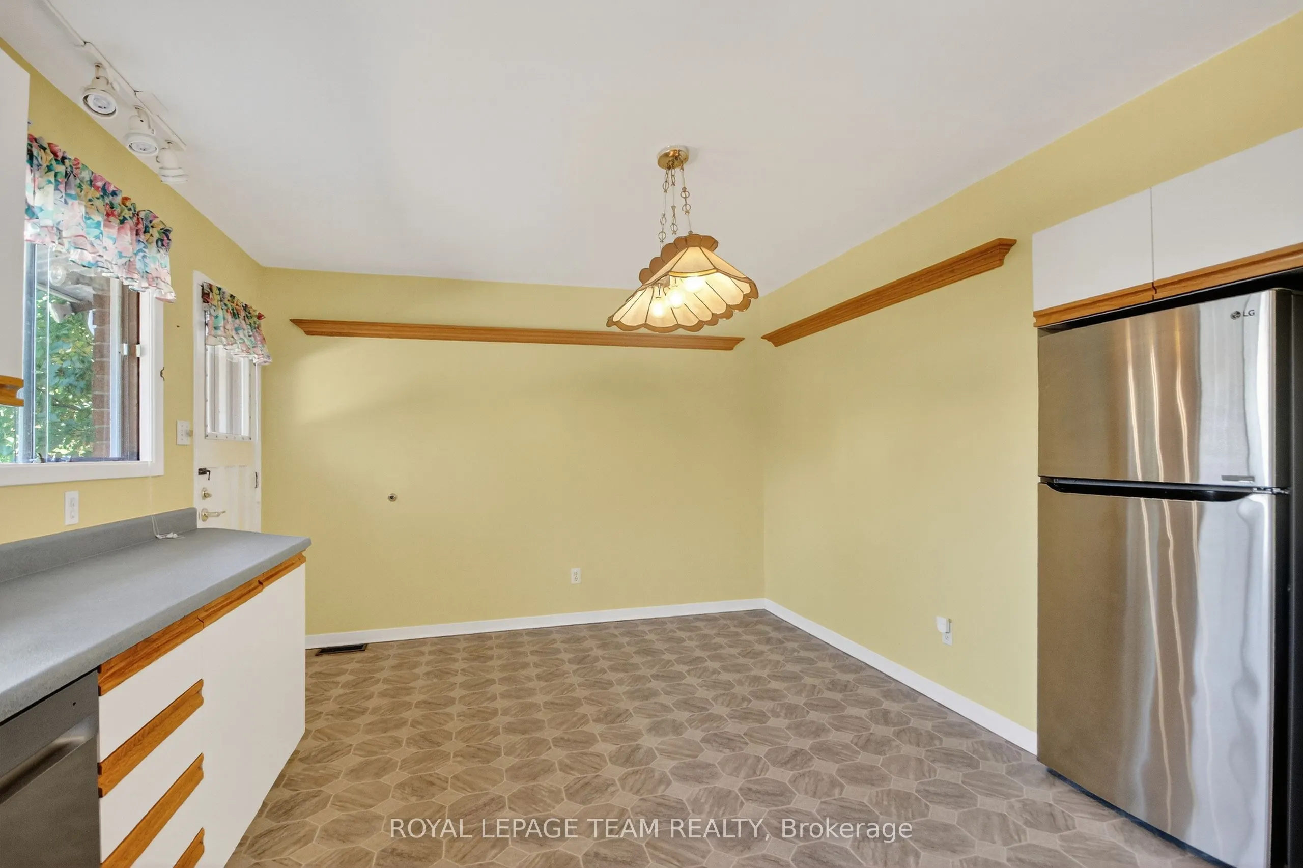 1264 Morrison Drive