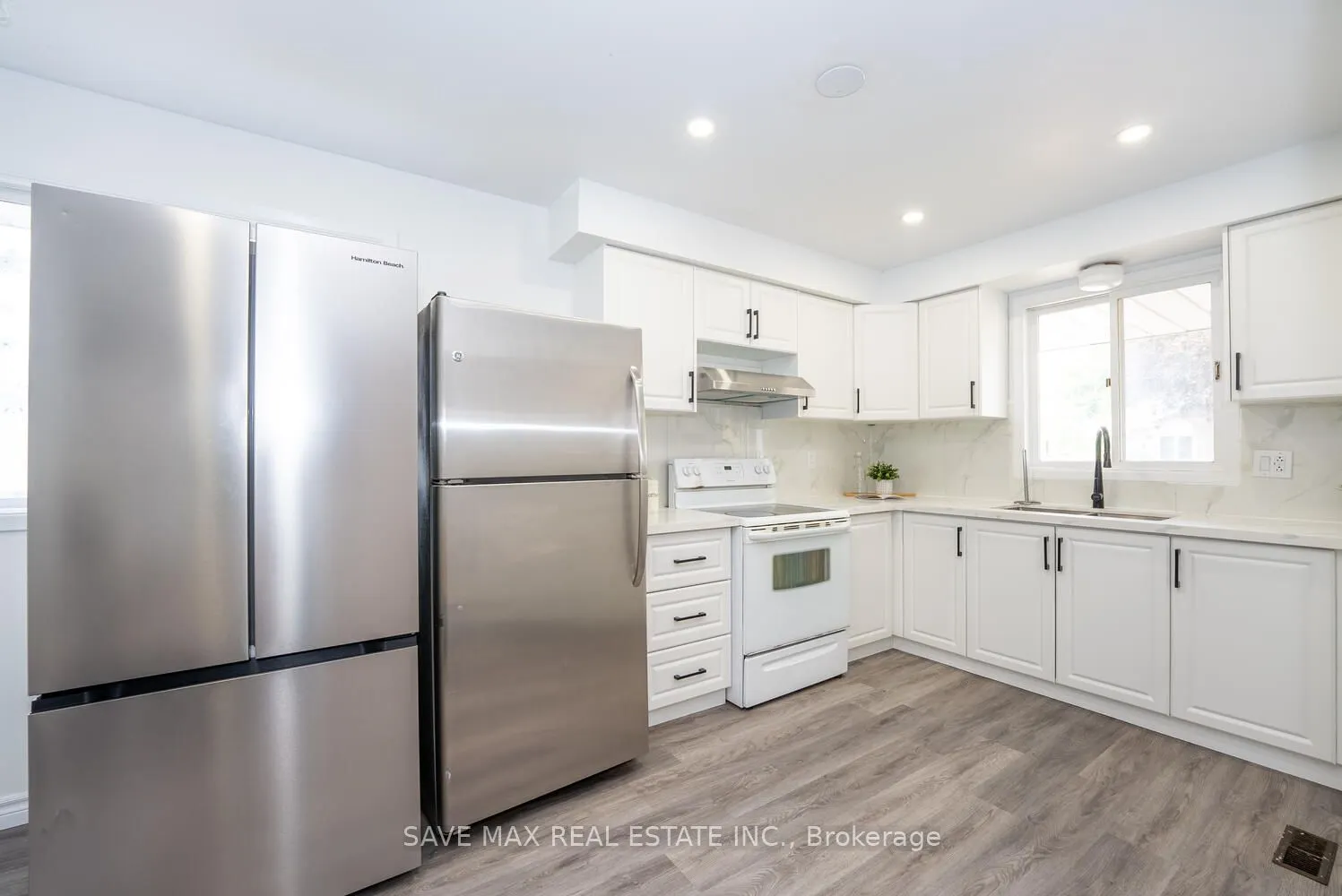 29 Renny Crescent