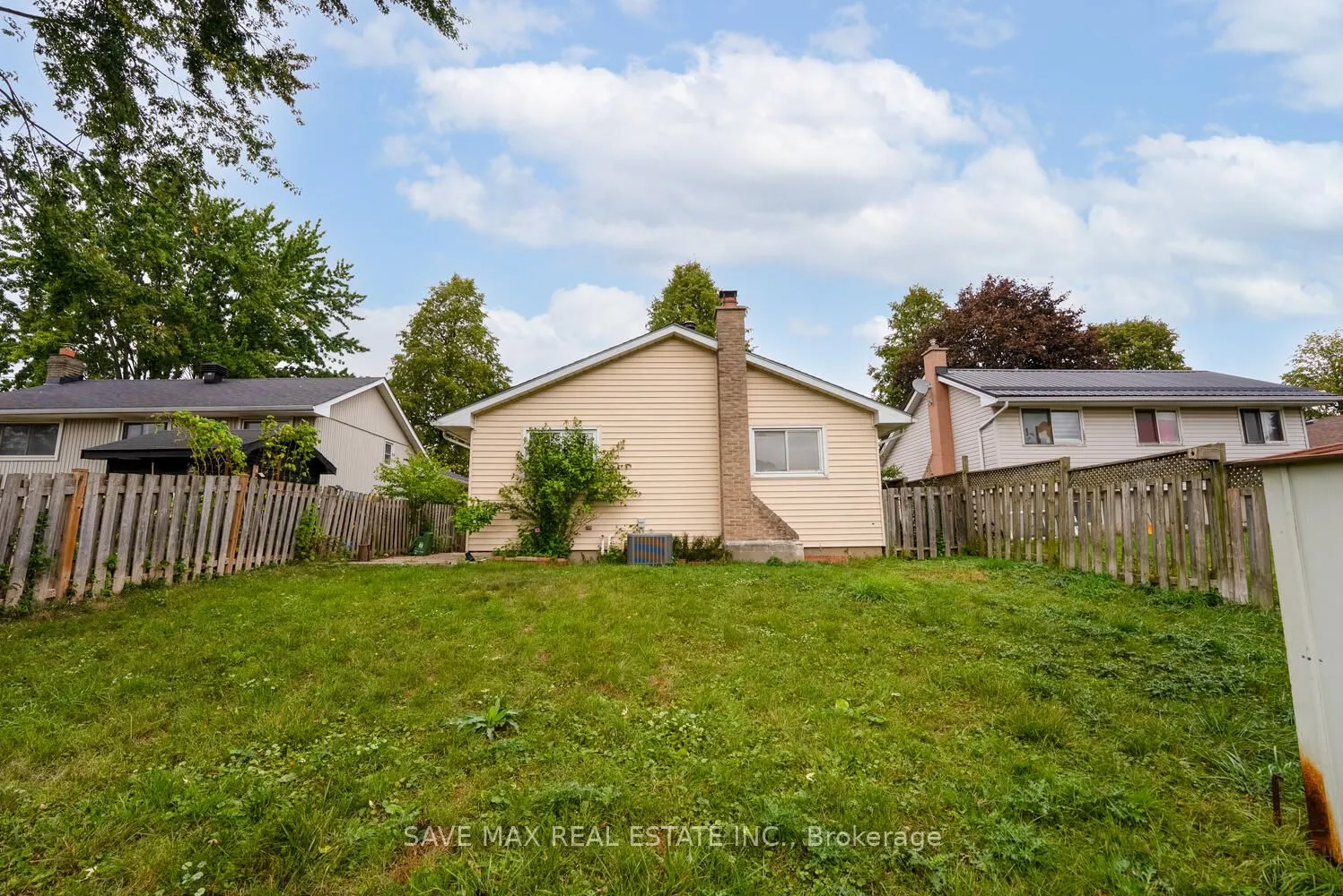 29 Renny Crescent