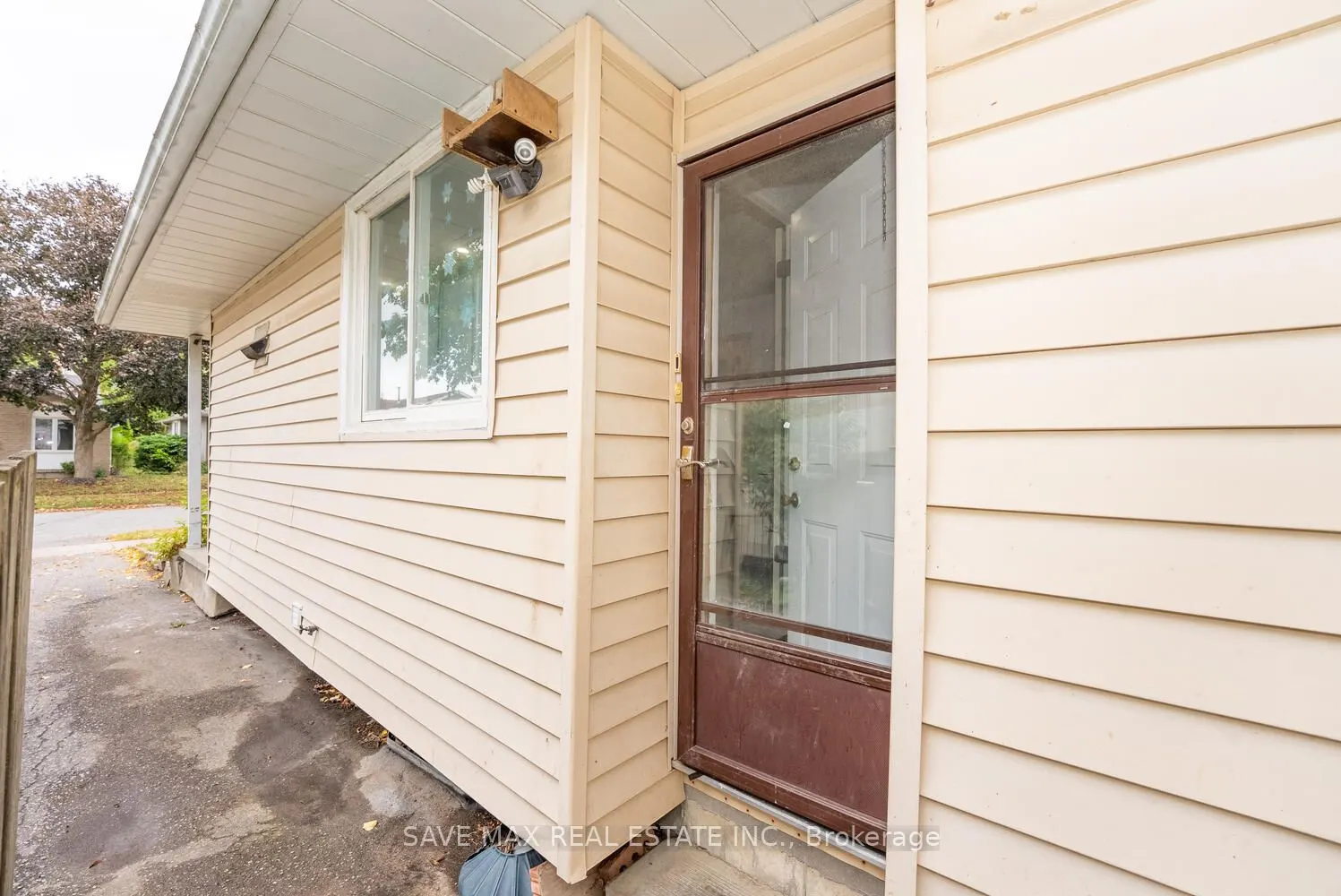 29 Renny Crescent