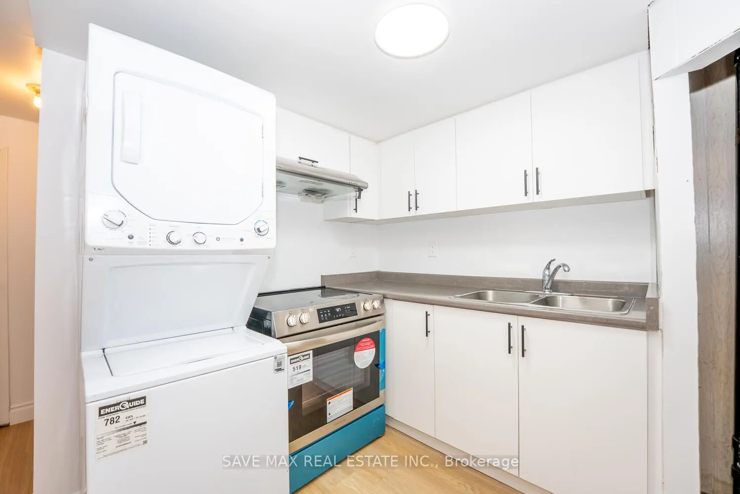 29 Renny Crescent