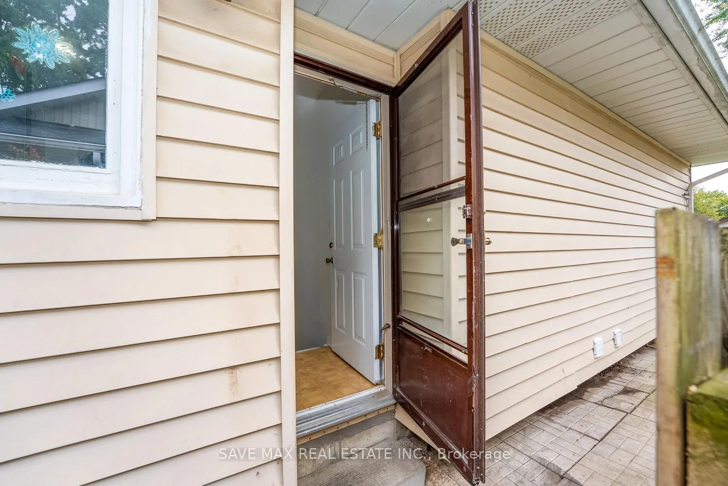 29 Renny Crescent