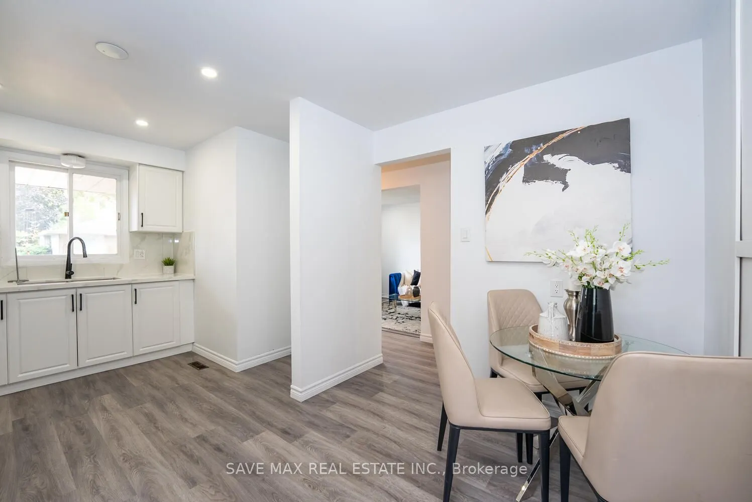 29 Renny Crescent