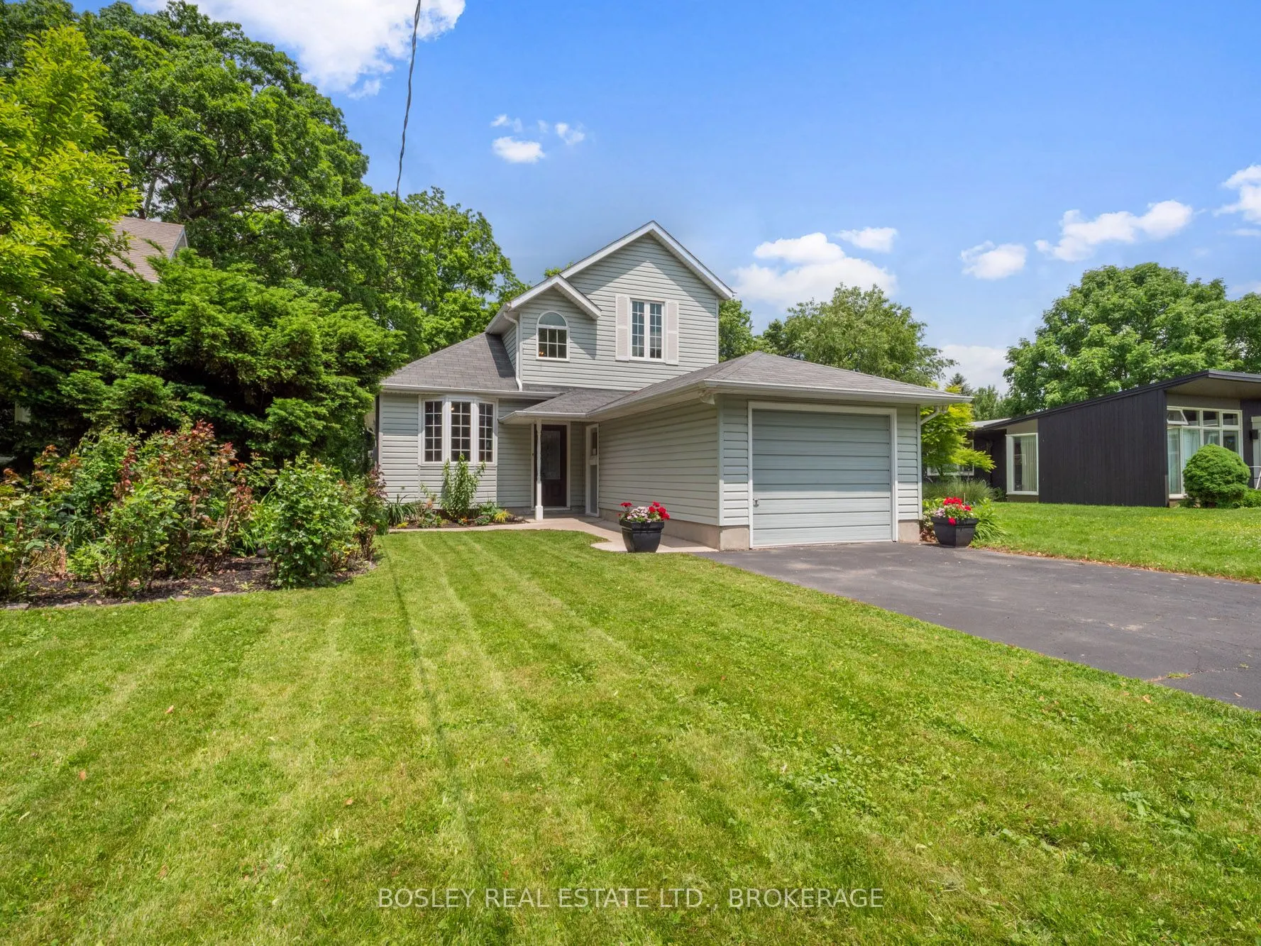 48 Henley Drive