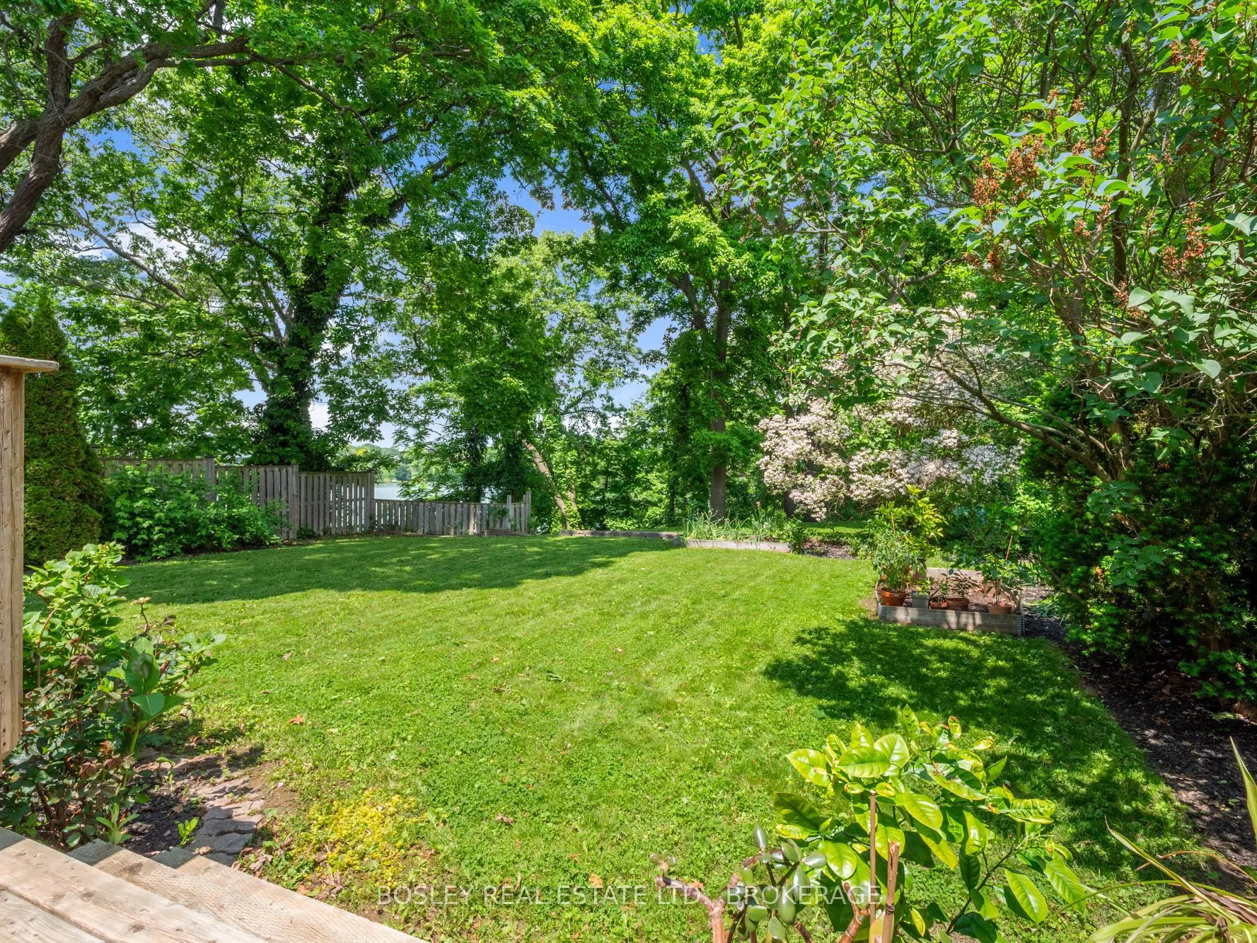 48 Henley Drive