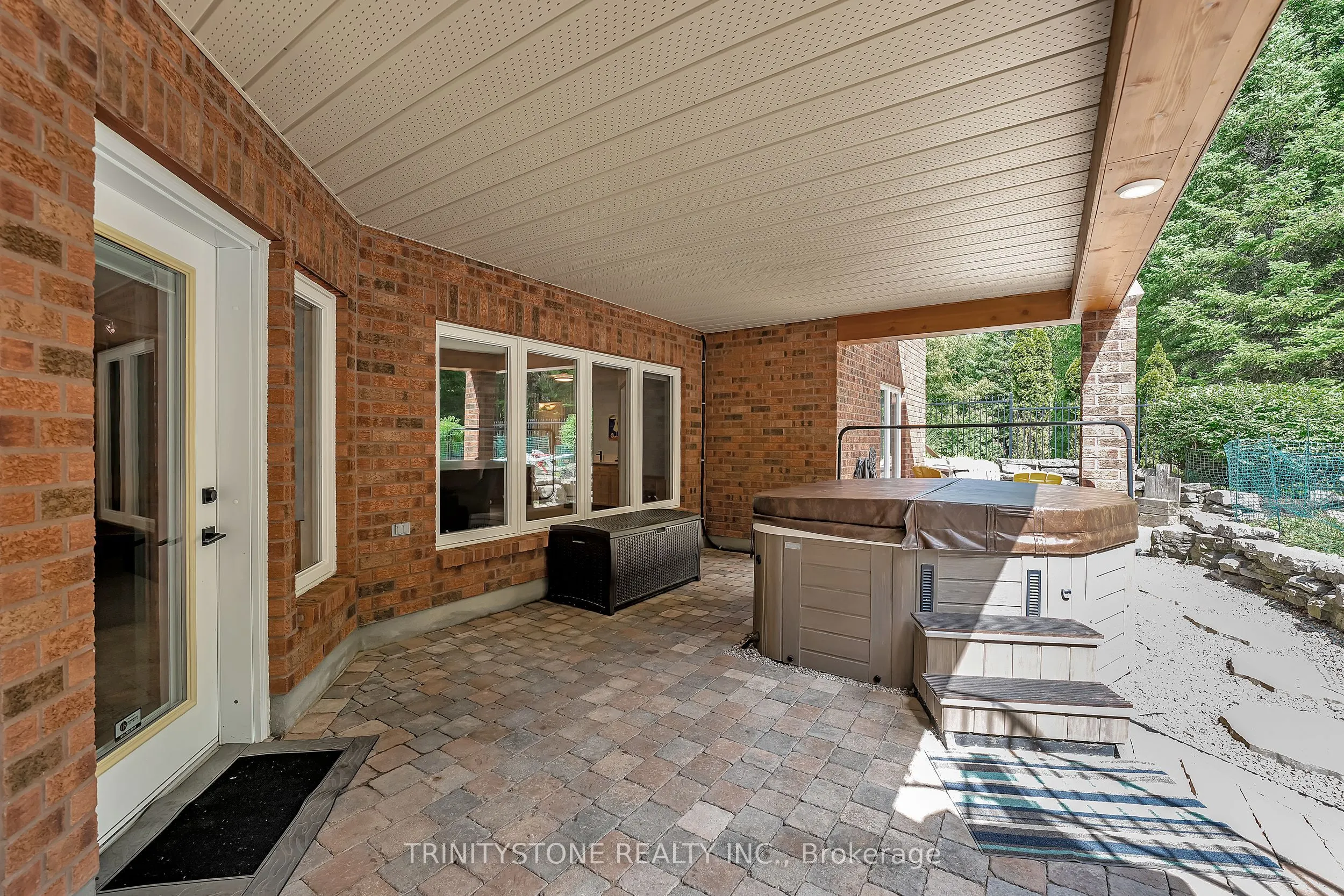 36 Sawgrass Circle