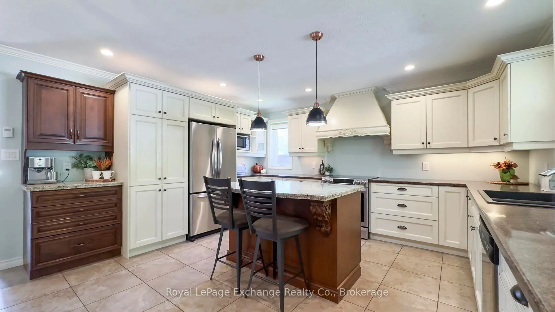 723 Goldie Crescent