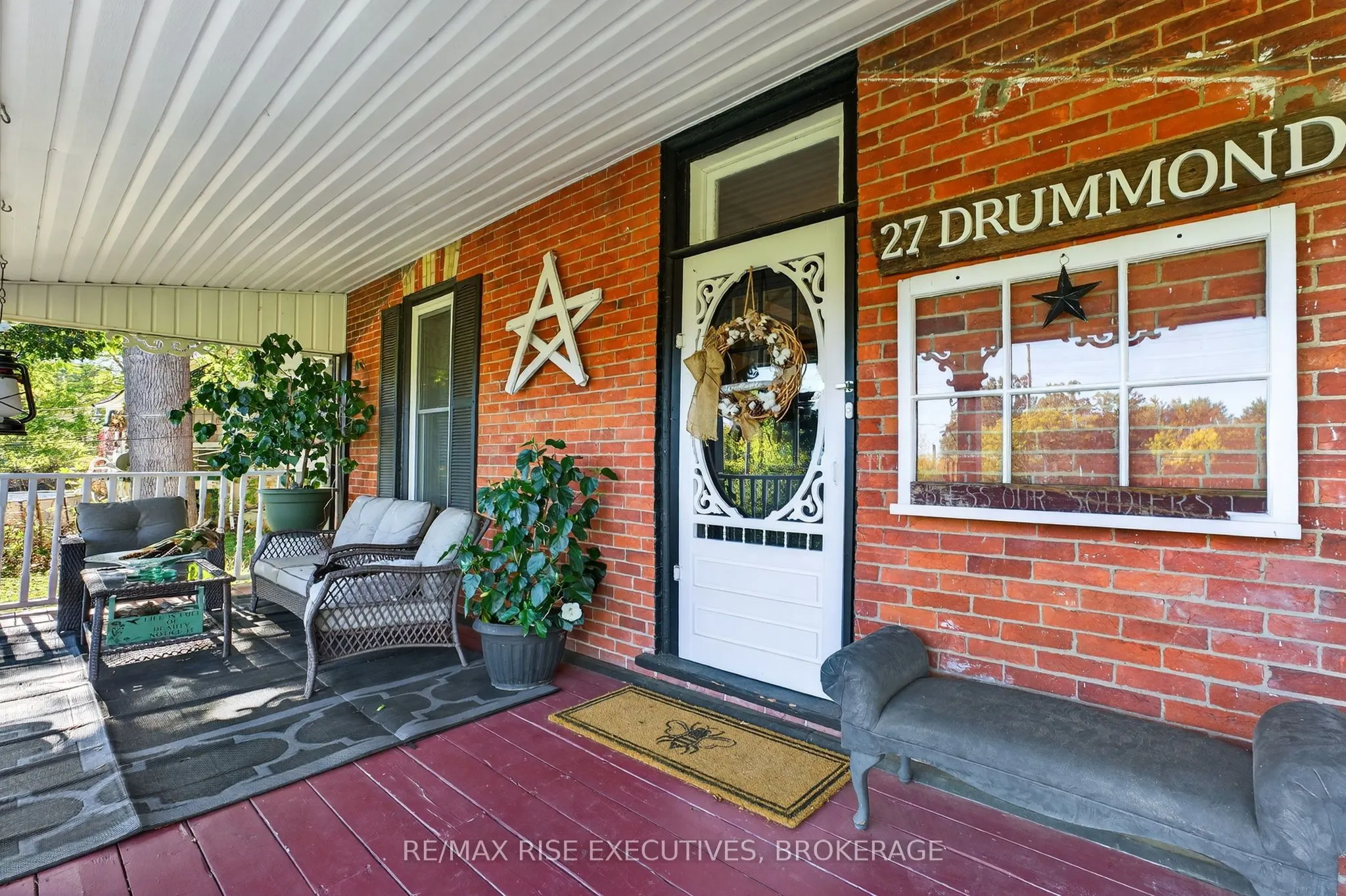 27 Drummond Street