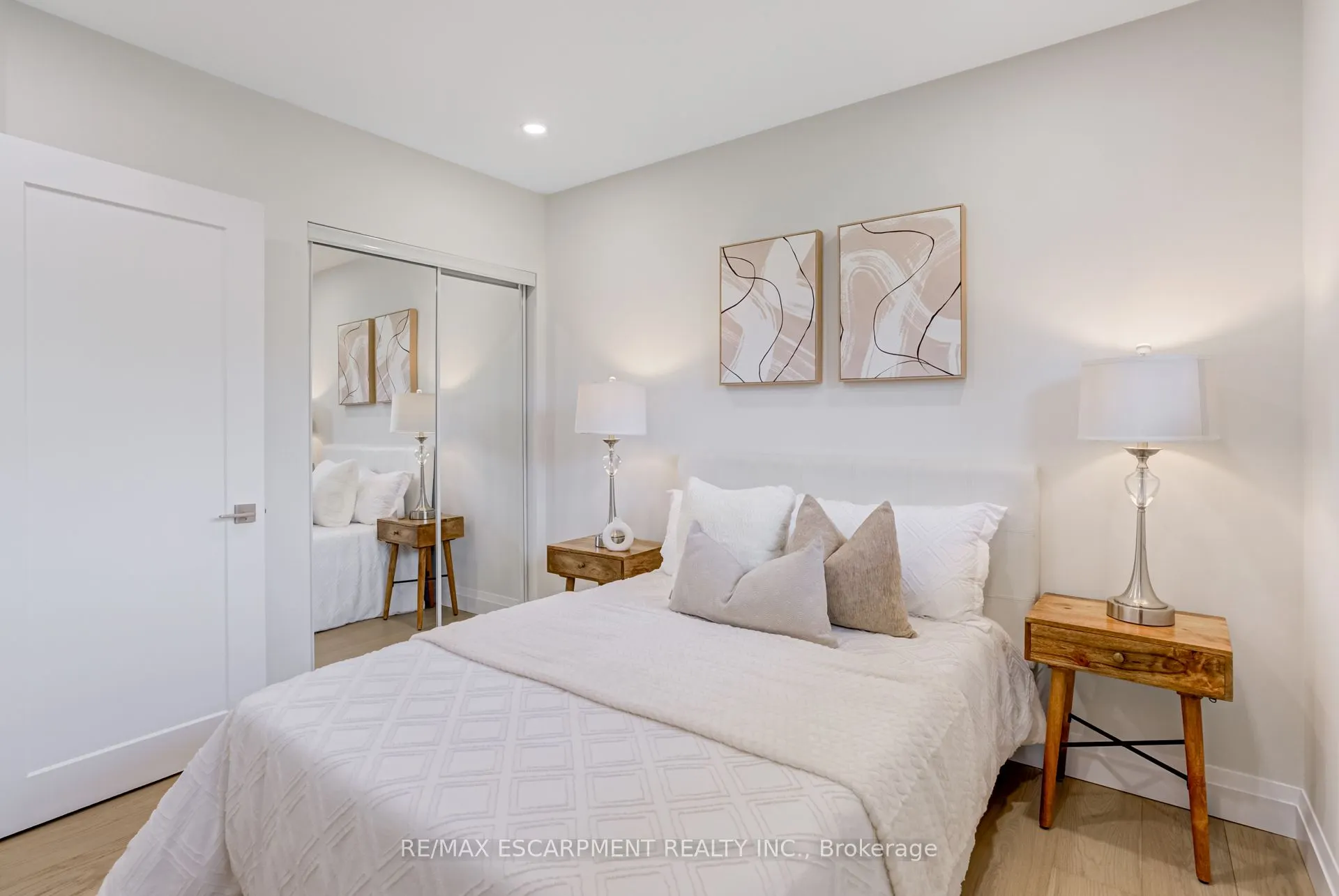 13 Skyland Drive