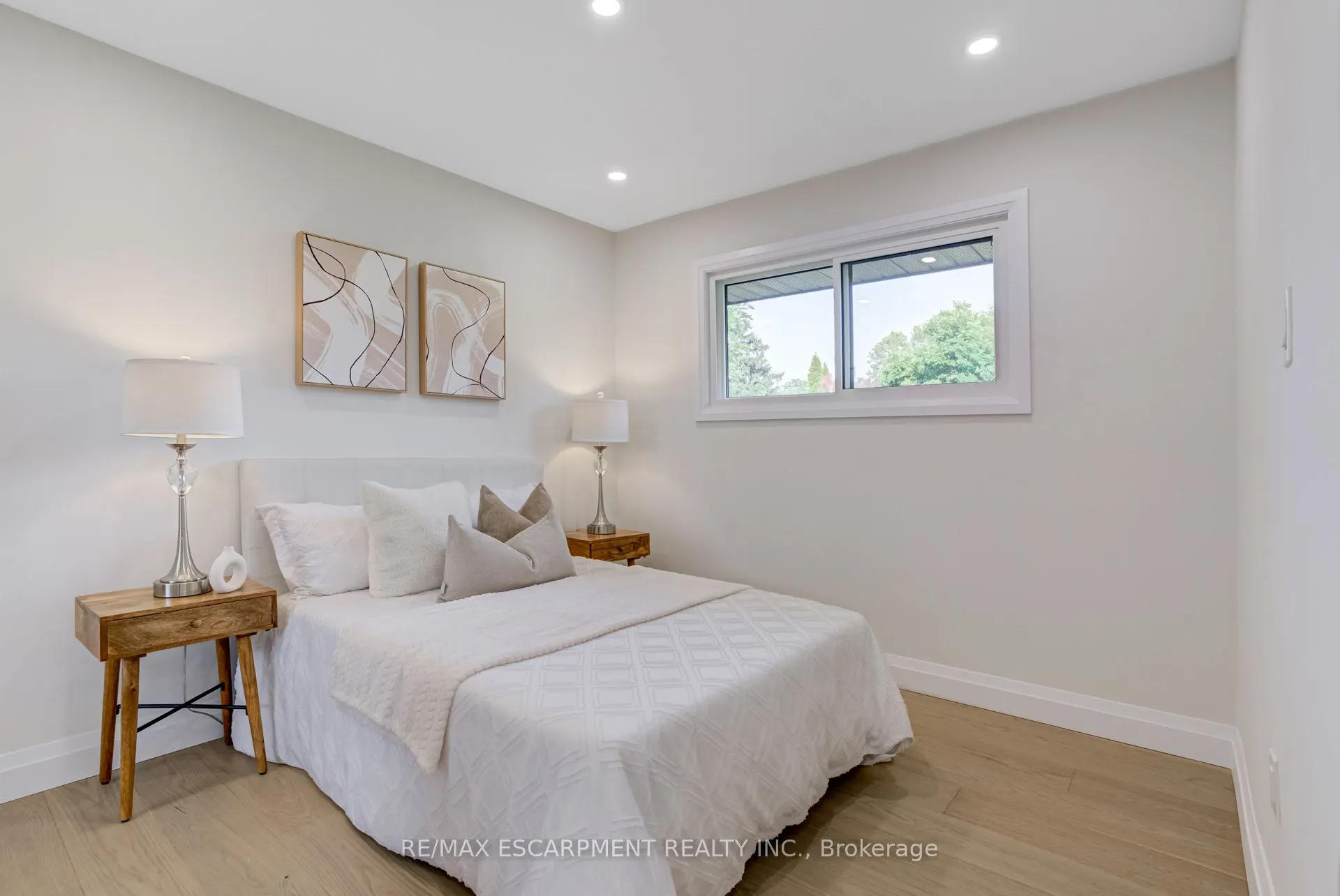 13 Skyland Drive