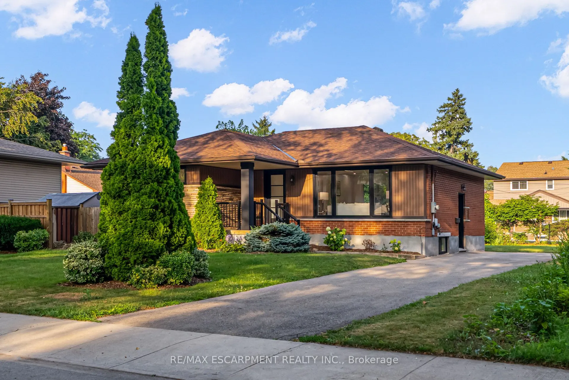 13 Skyland Drive