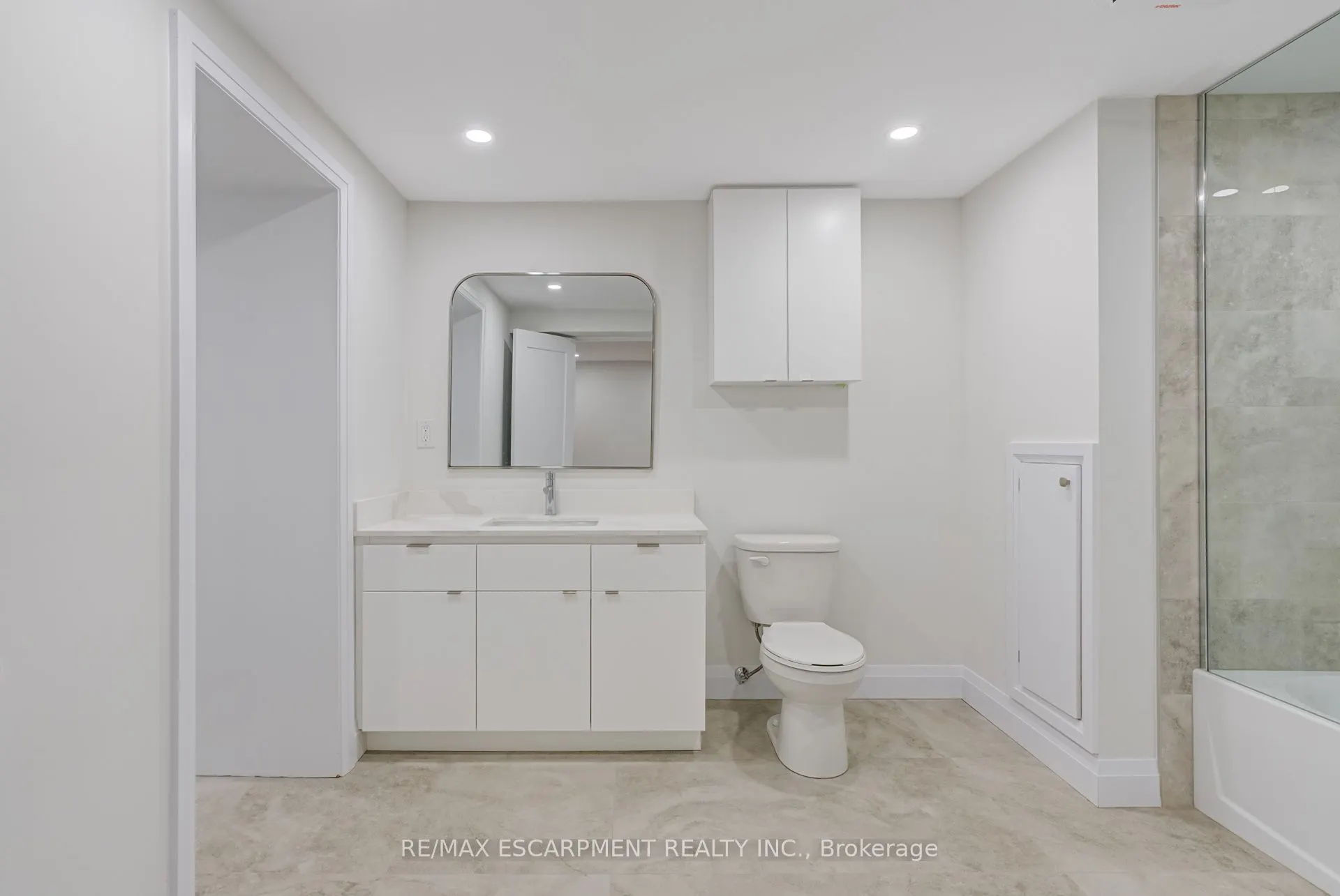 13 Skyland Drive