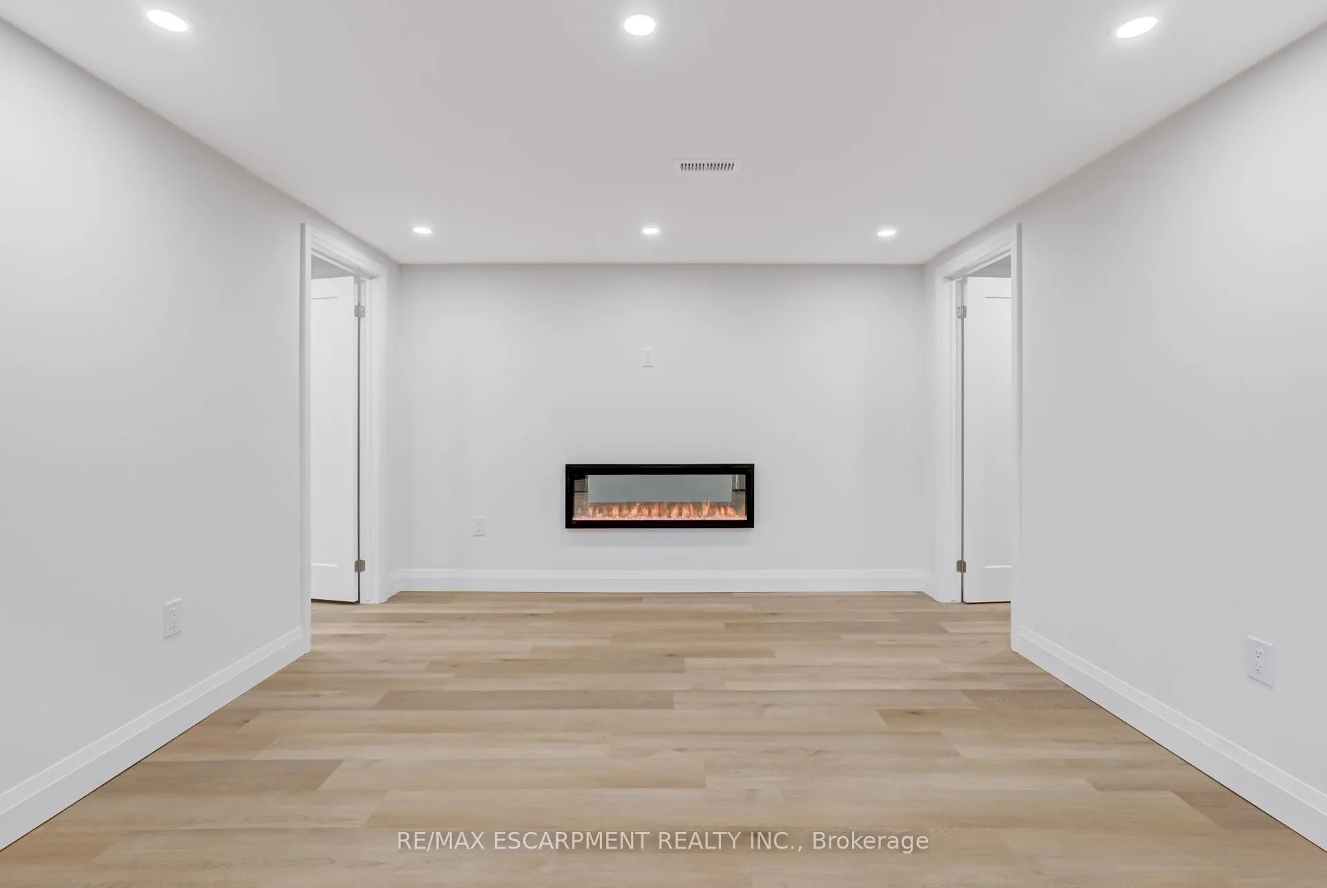 13 Skyland Drive