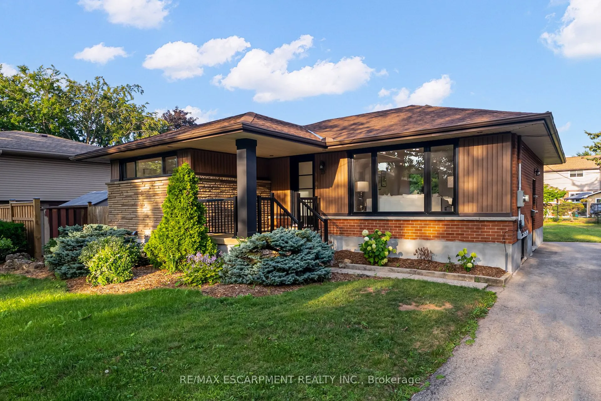 13 Skyland Drive