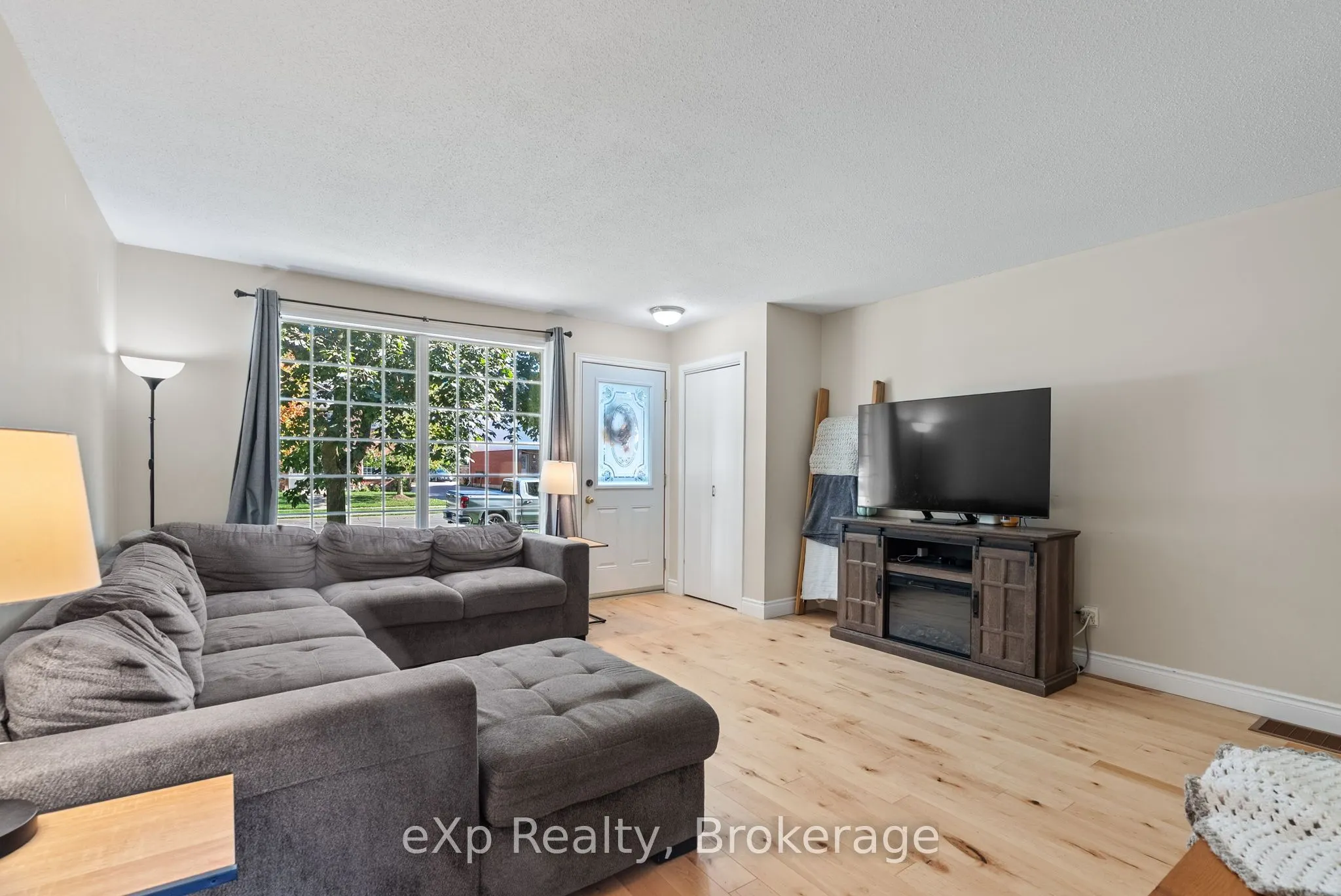 286 Dufferin Street, #2