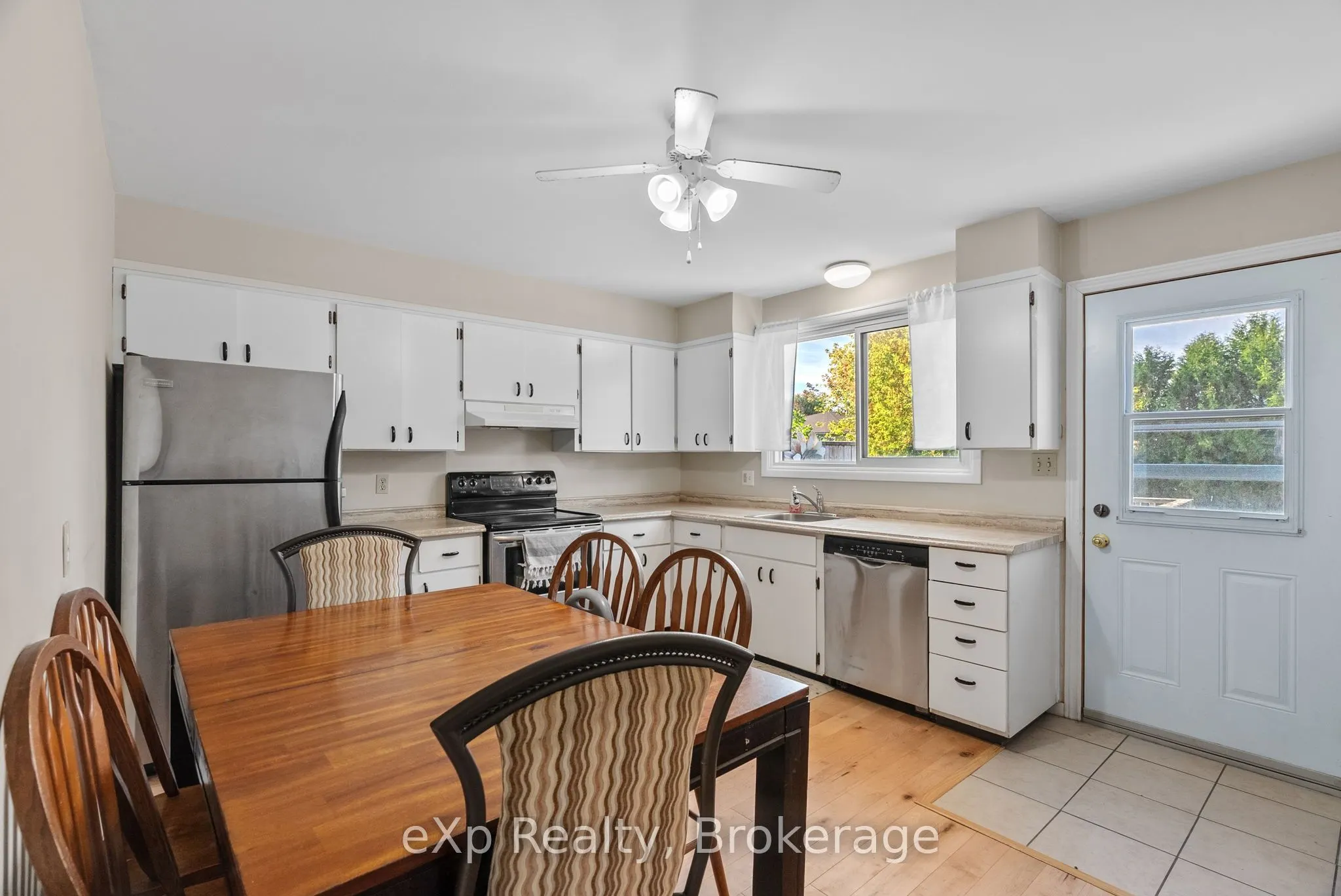 286 Dufferin Street, #2