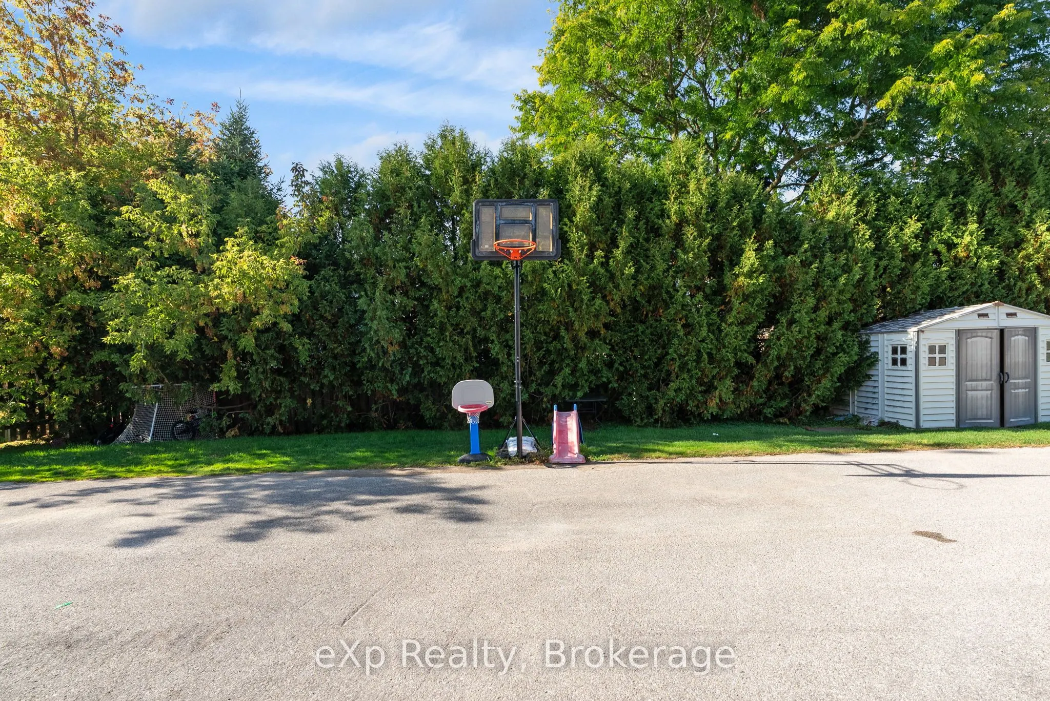 286 Dufferin Street, #2