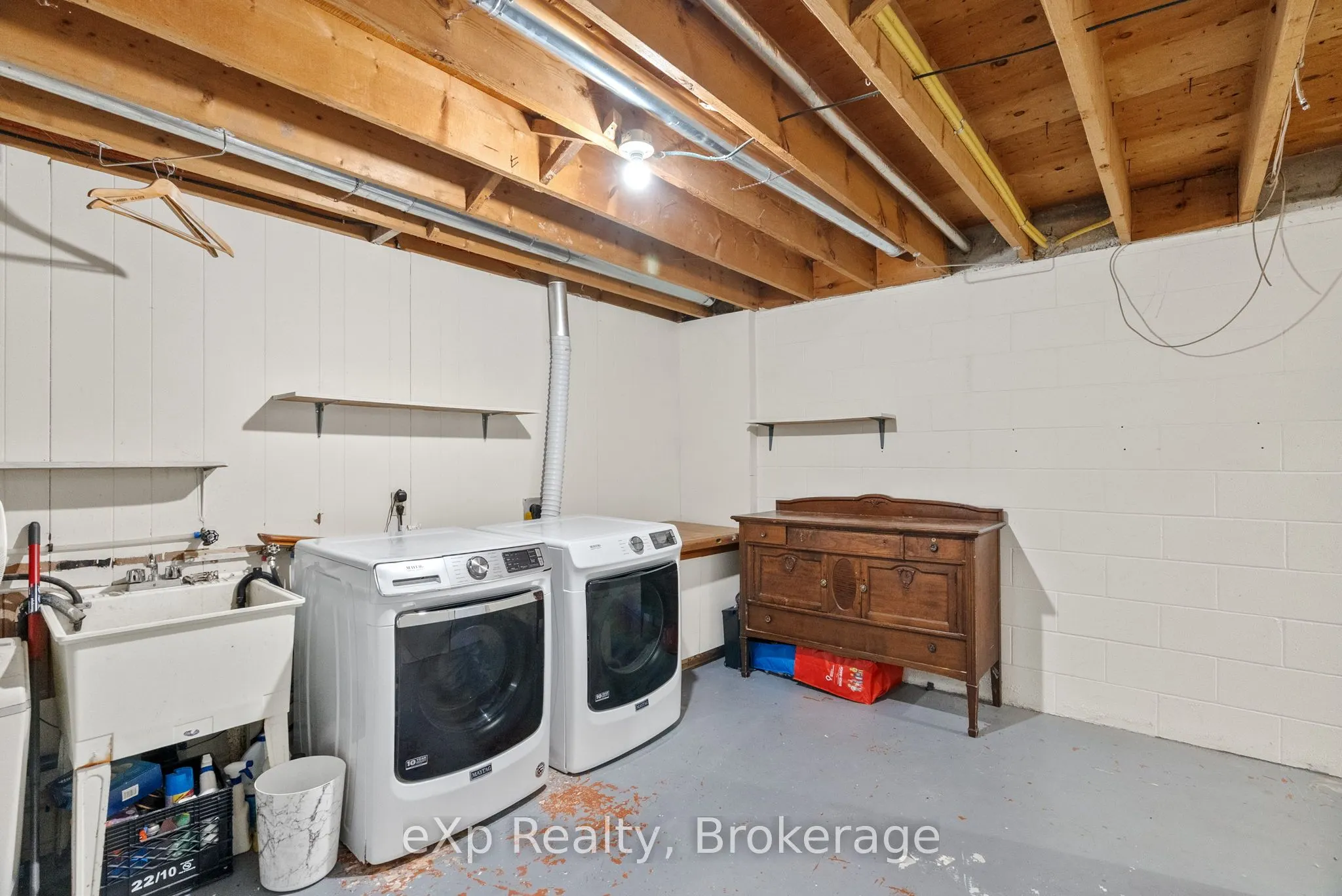 286 Dufferin Street, #2