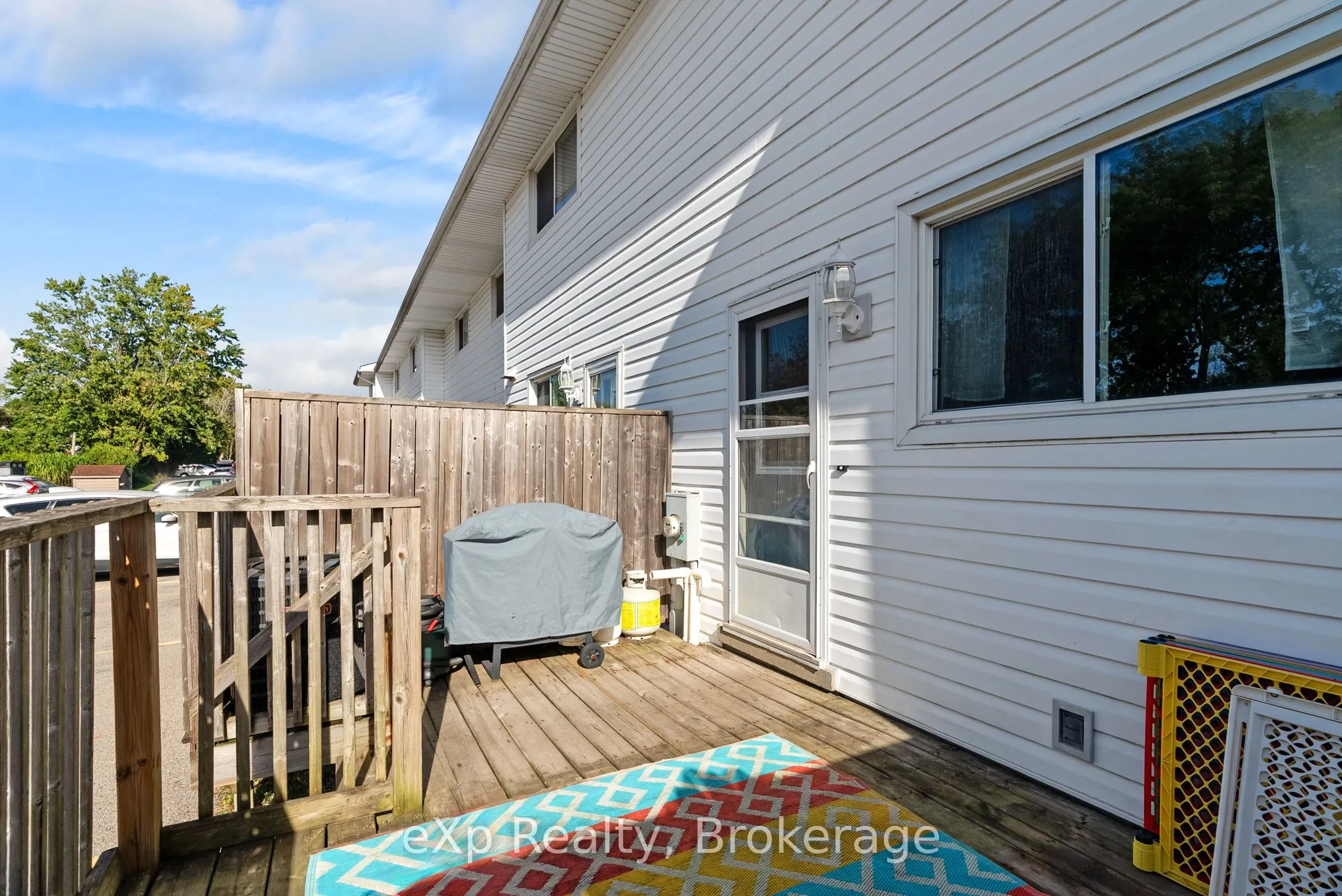 286 Dufferin Street, #2
