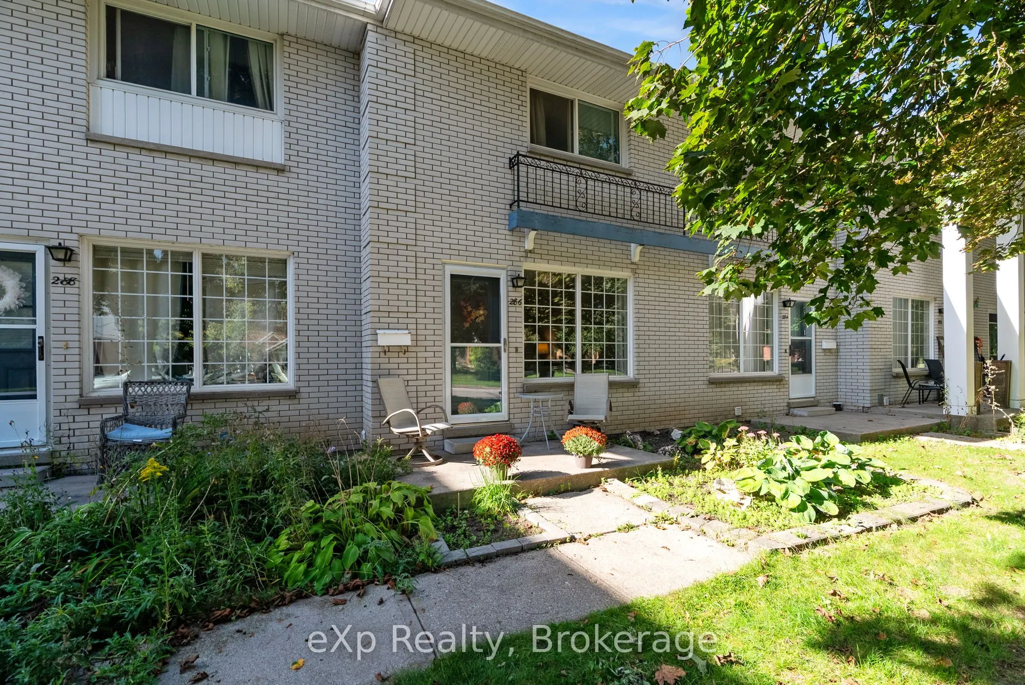 286 Dufferin Street, #2