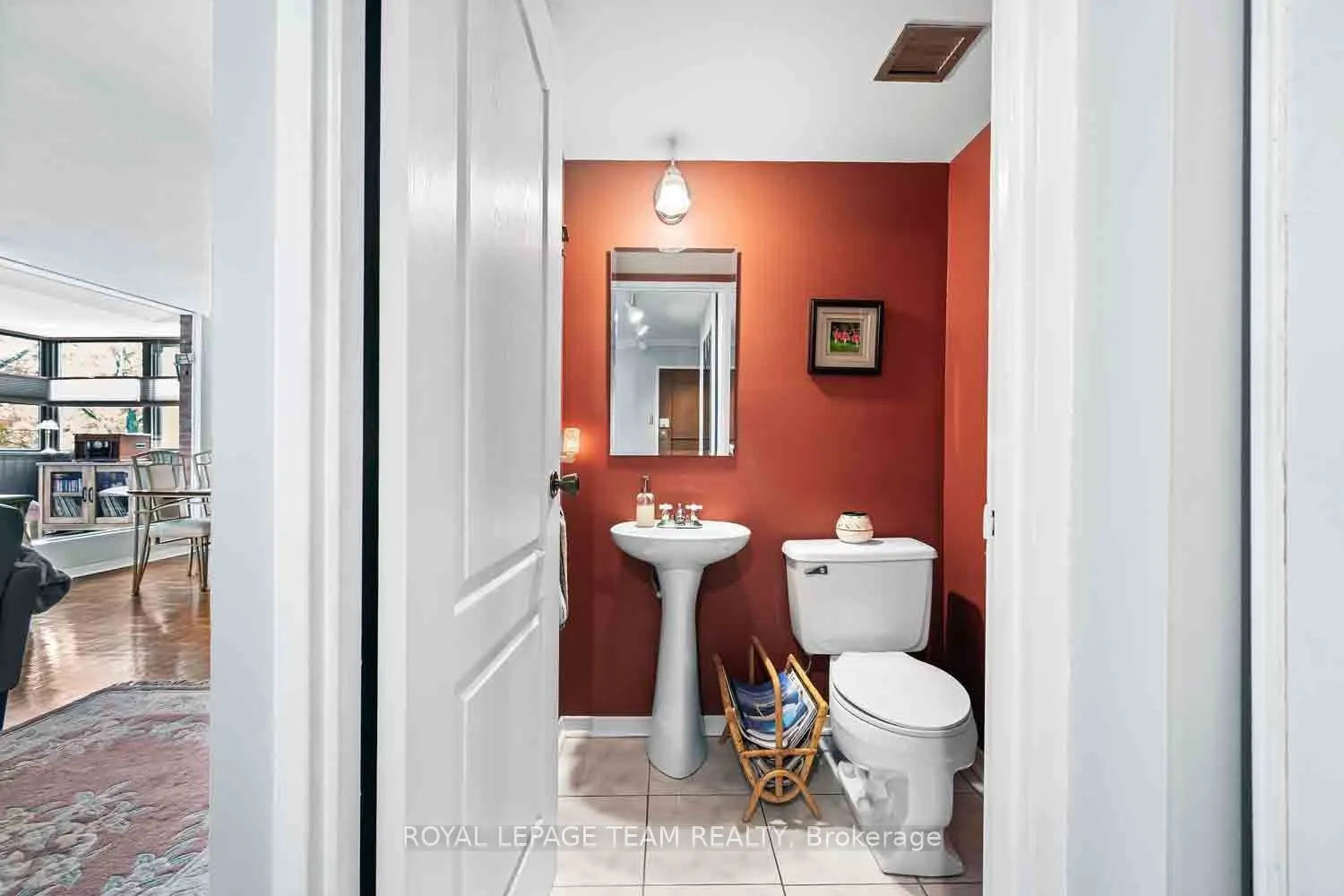 40 ARTHUR Street, #303