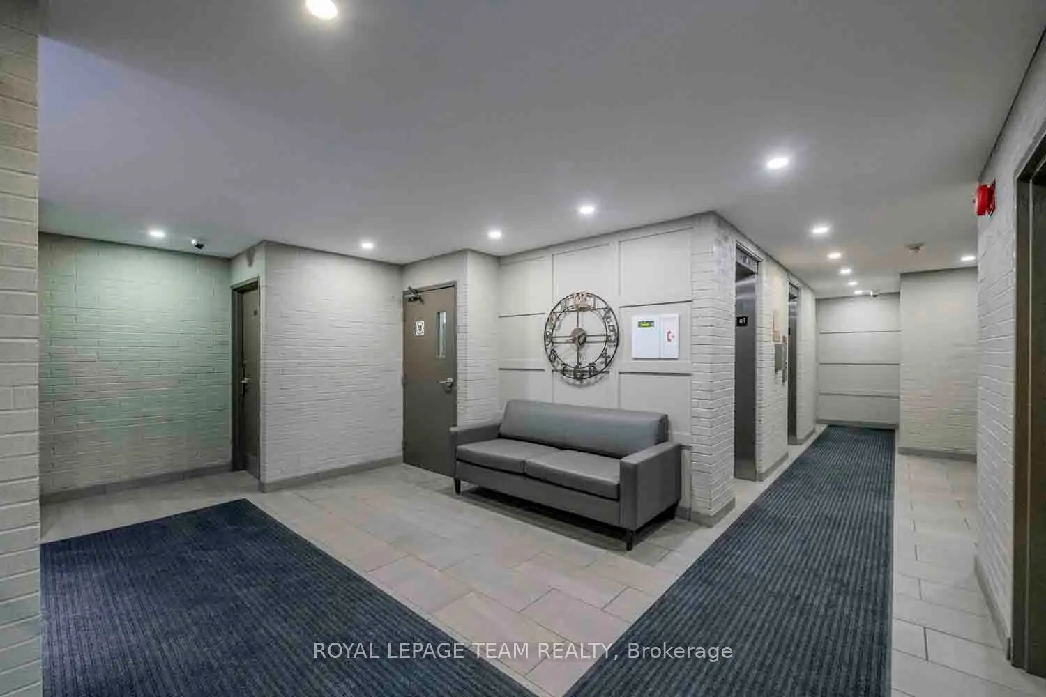 40 ARTHUR Street, #303