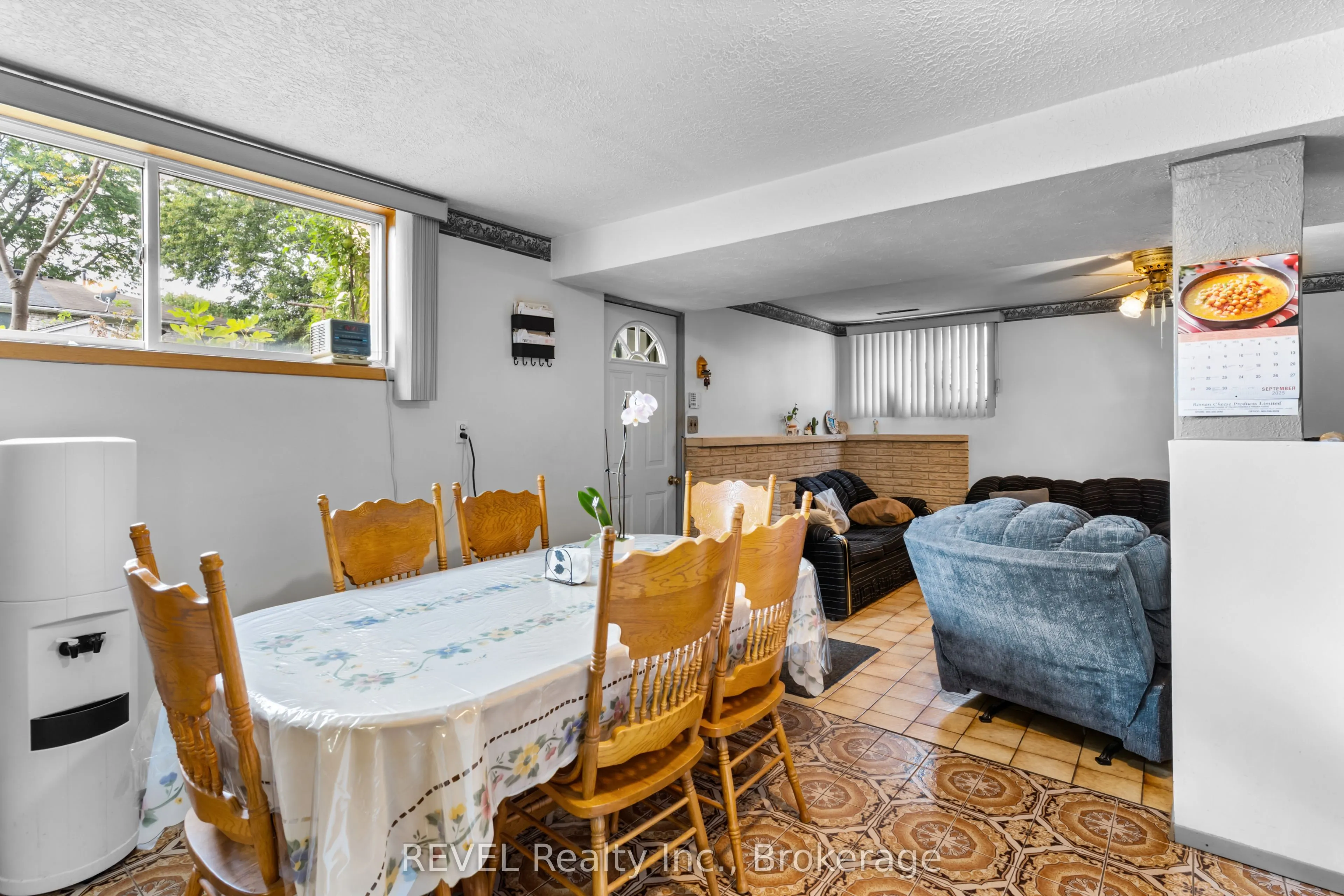 6256 Johnson Drive