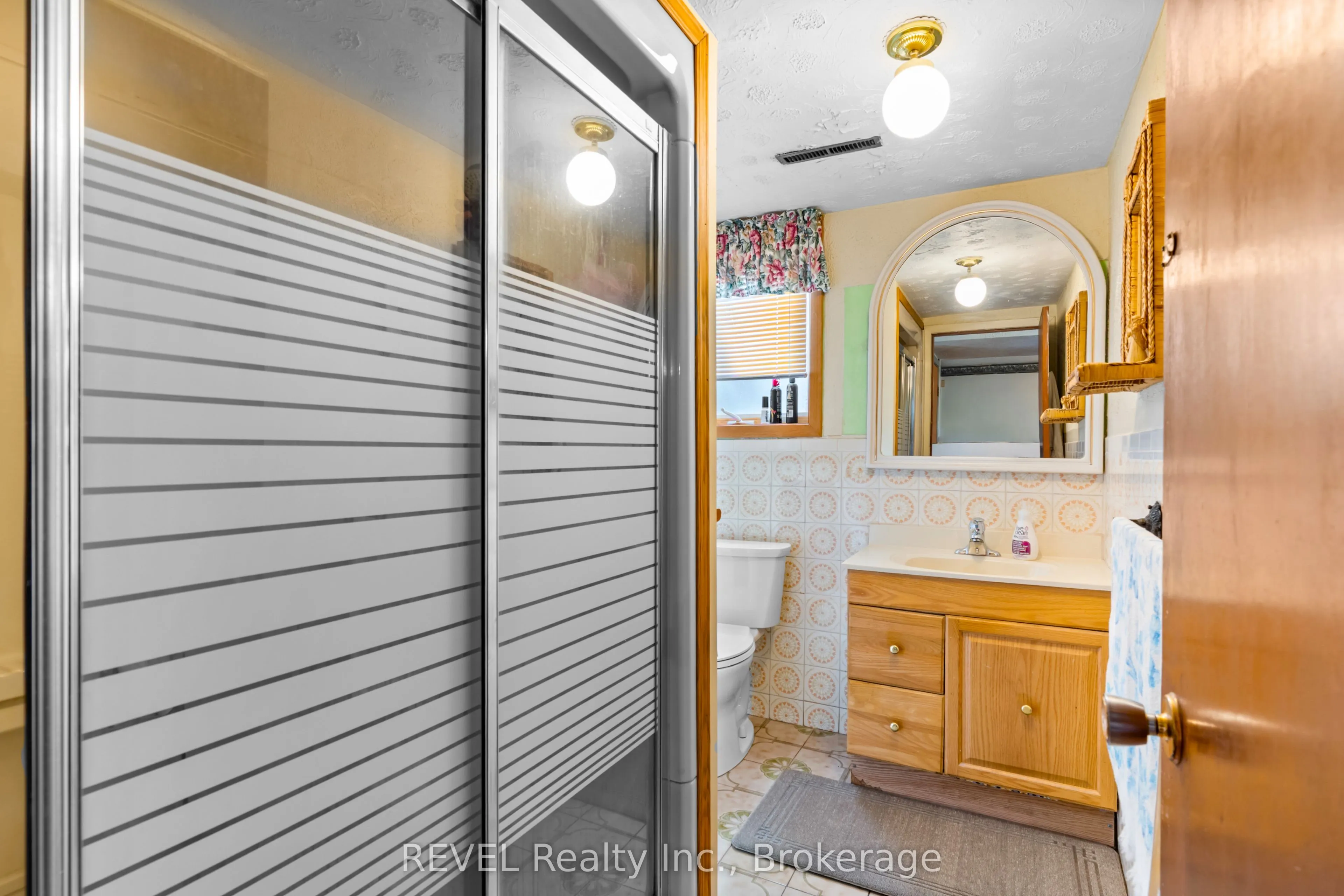 6256 Johnson Drive