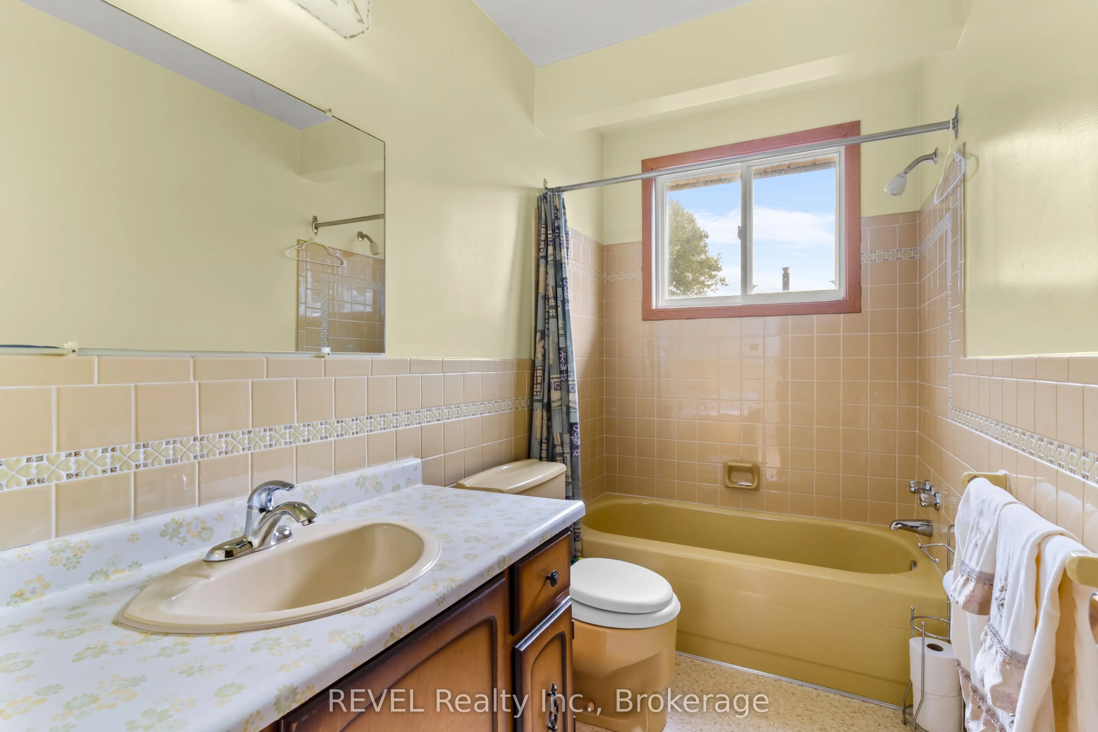 6256 Johnson Drive