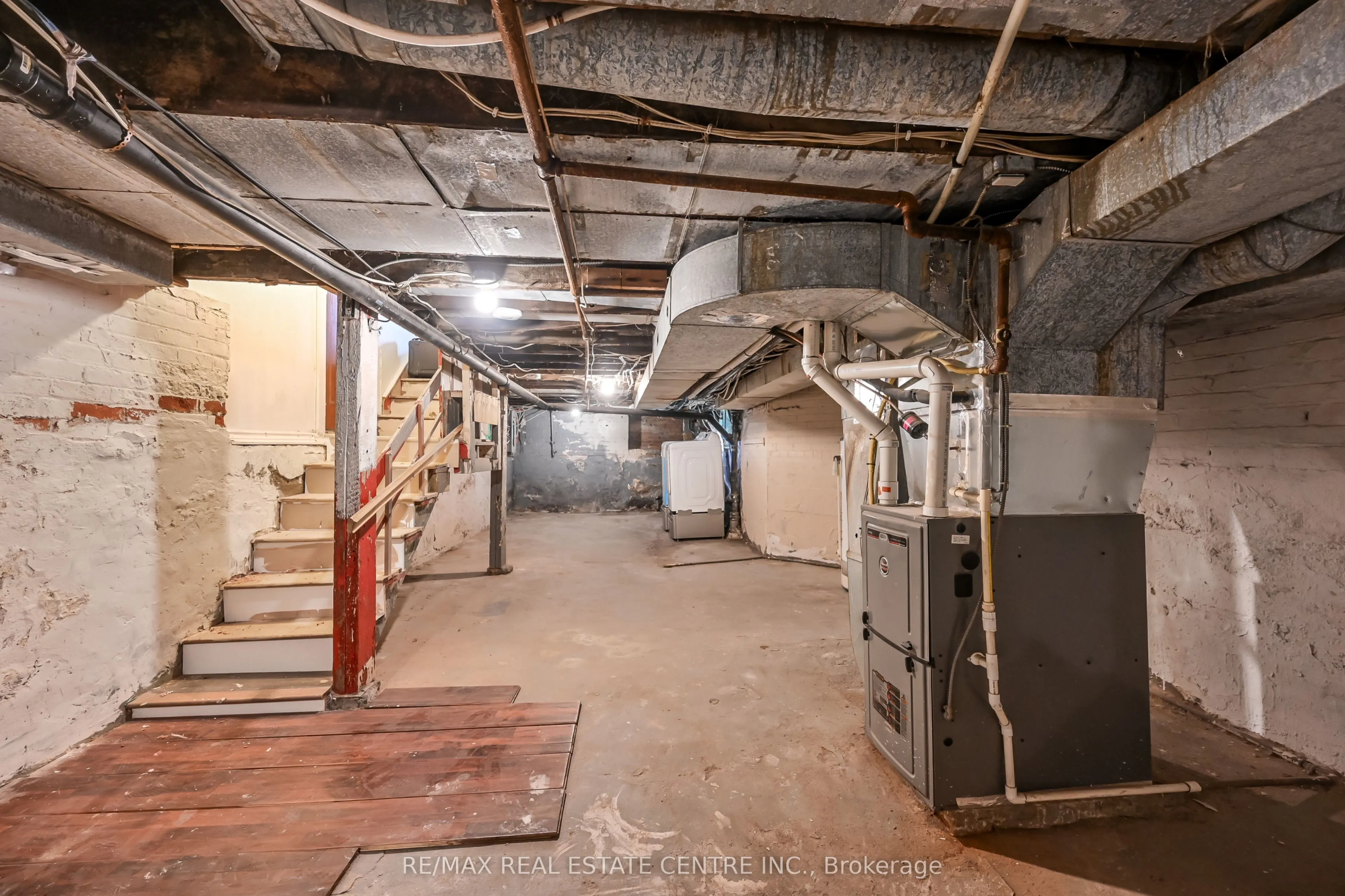334 CANNON Street E