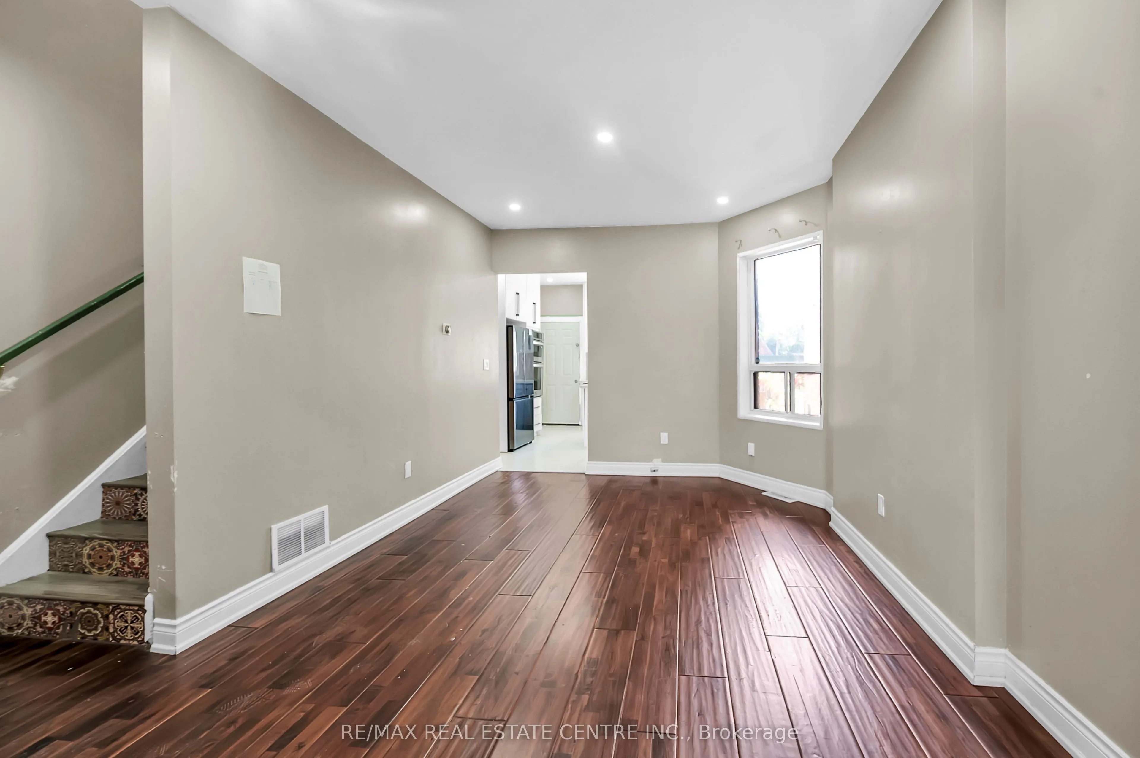 334 CANNON Street E