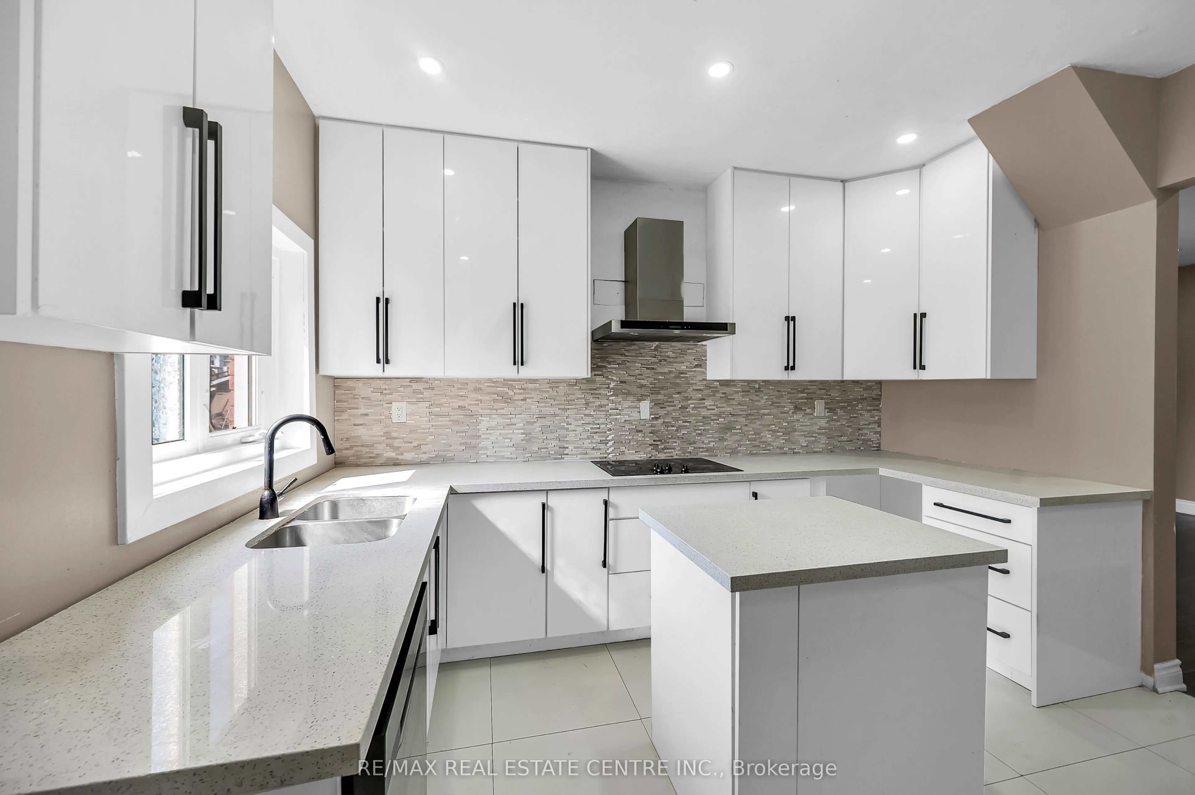 334 CANNON Street E