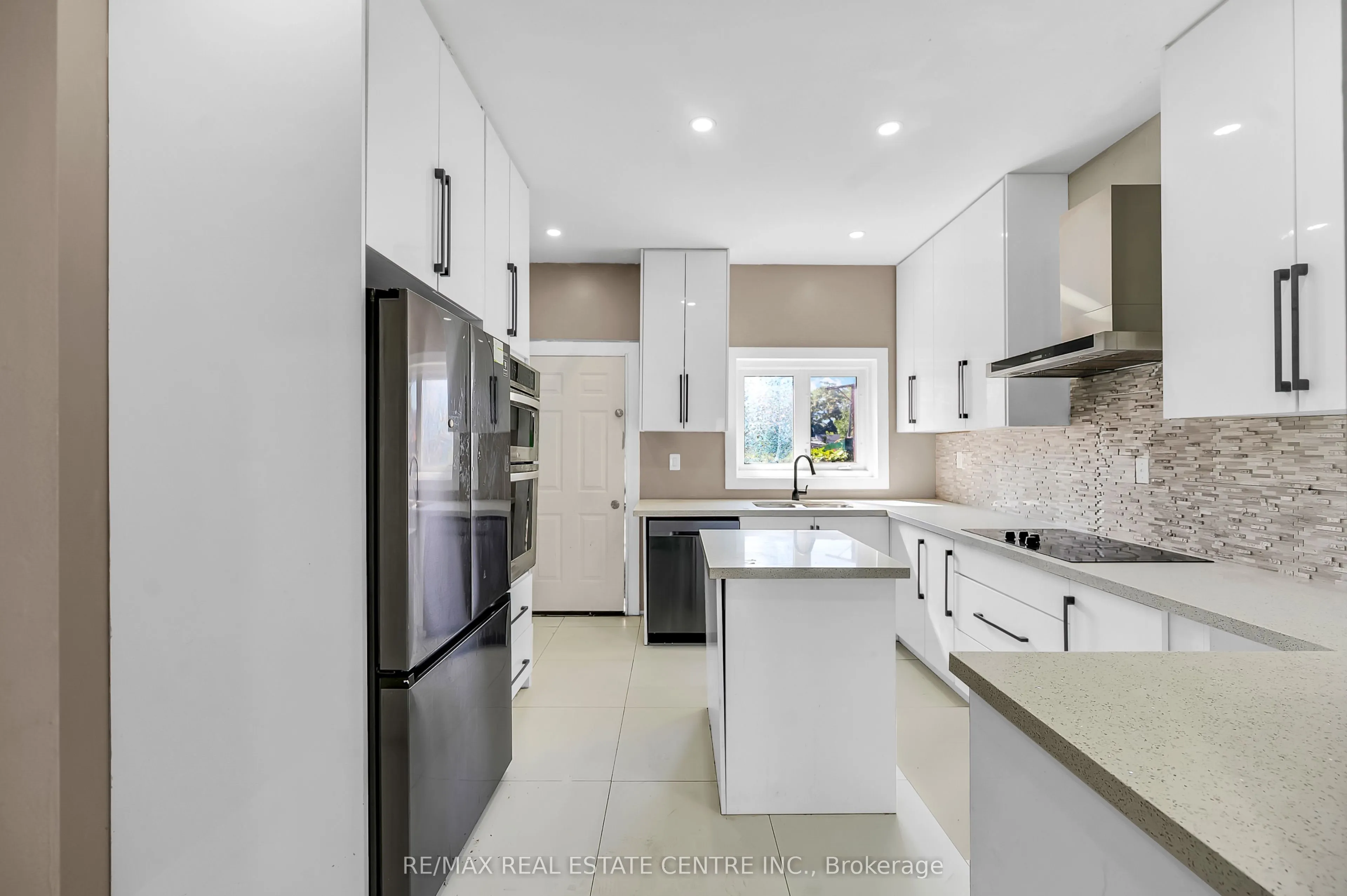 334 CANNON Street E