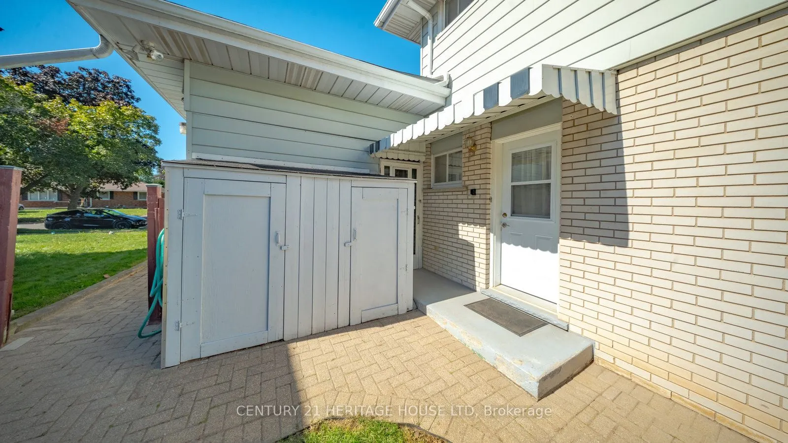 15 Acorn Lane