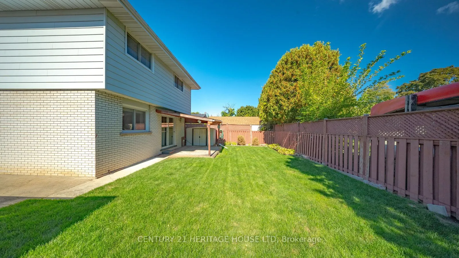 15 Acorn Lane