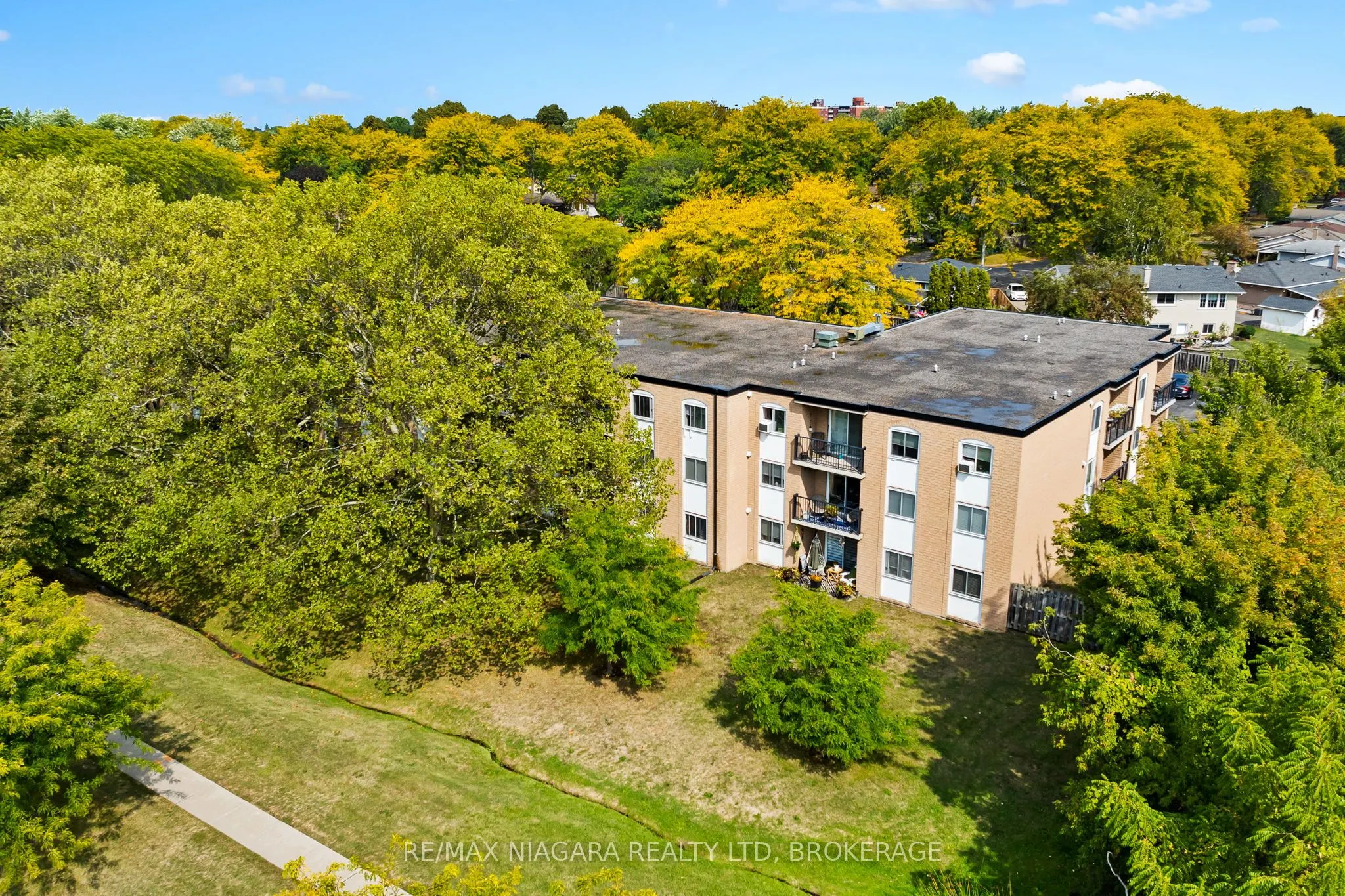6 Westlake Lane, #307